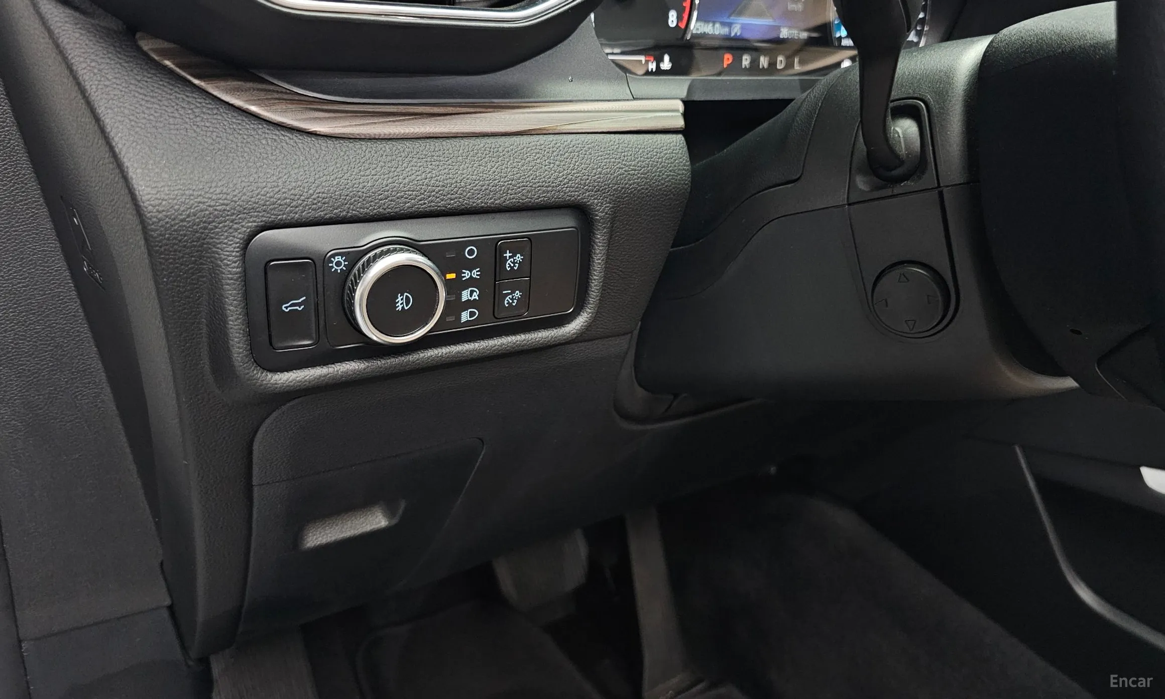 Ford Explorer 6th Generation превью 17