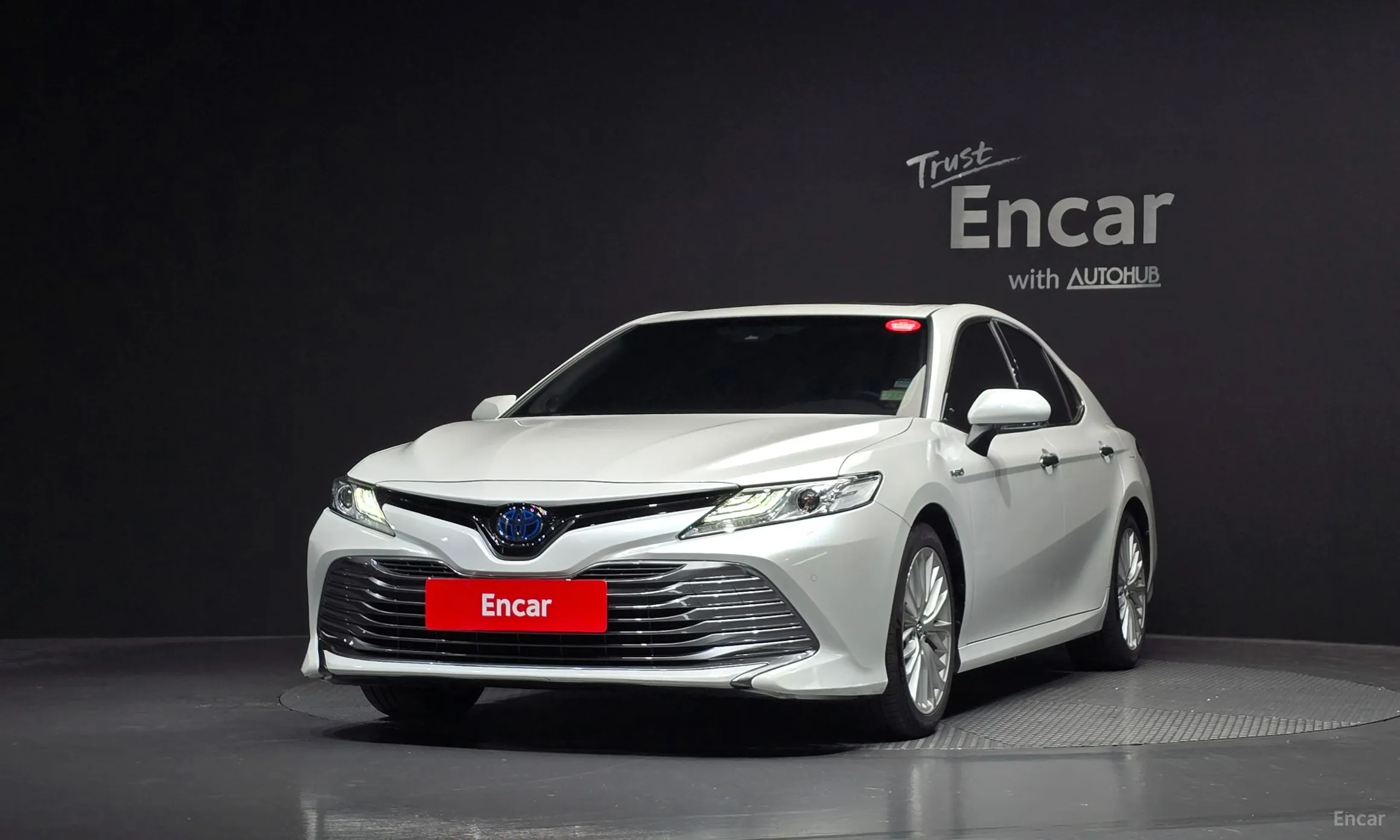 Toyota Camry (XV70) превью 3