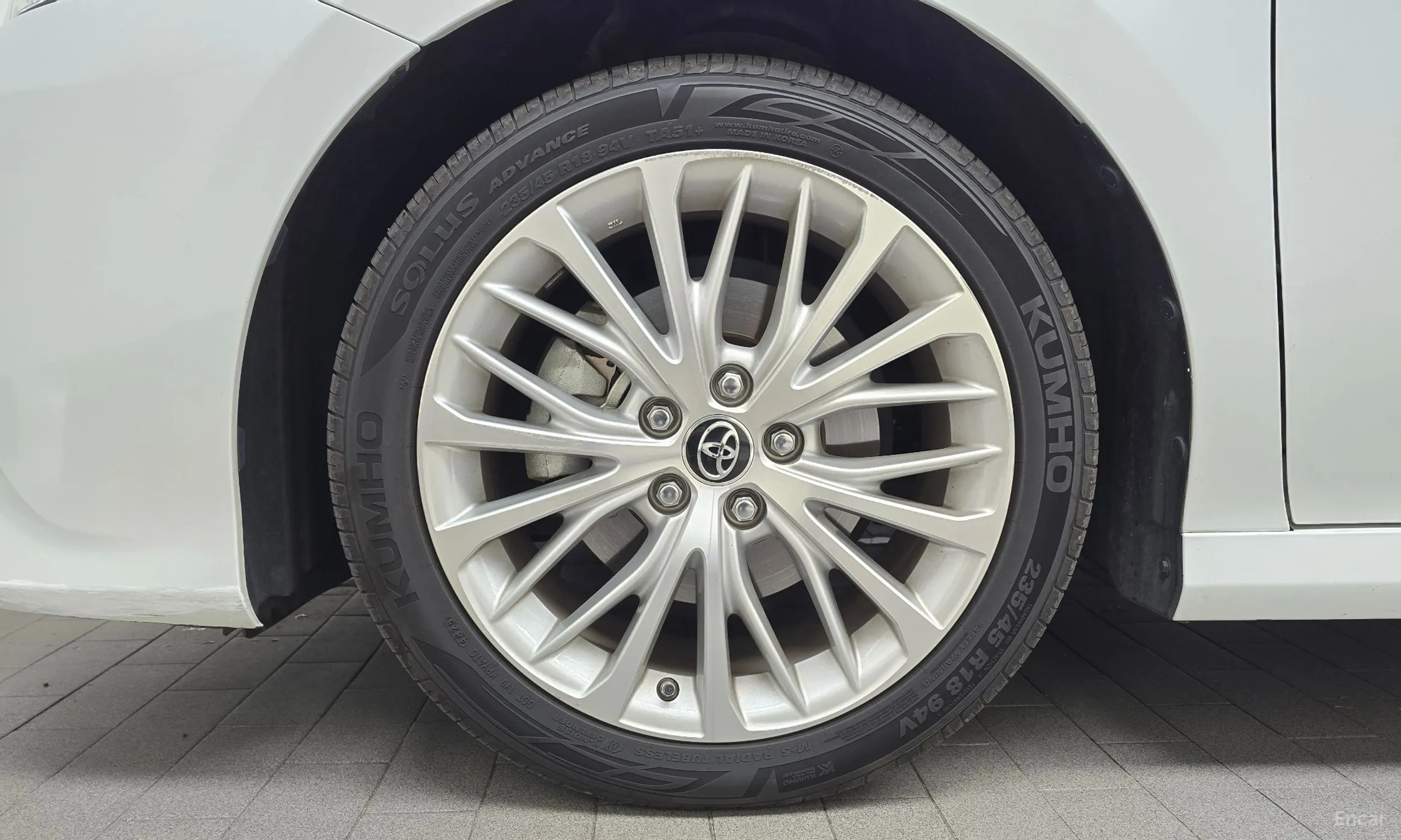 Toyota Camry (XV70) превью 5
