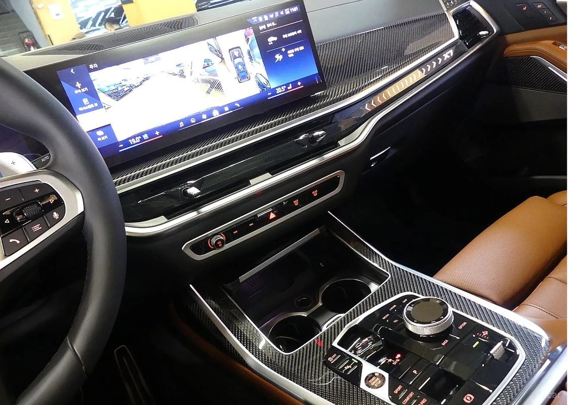 BMW X7 (G07) превью 14