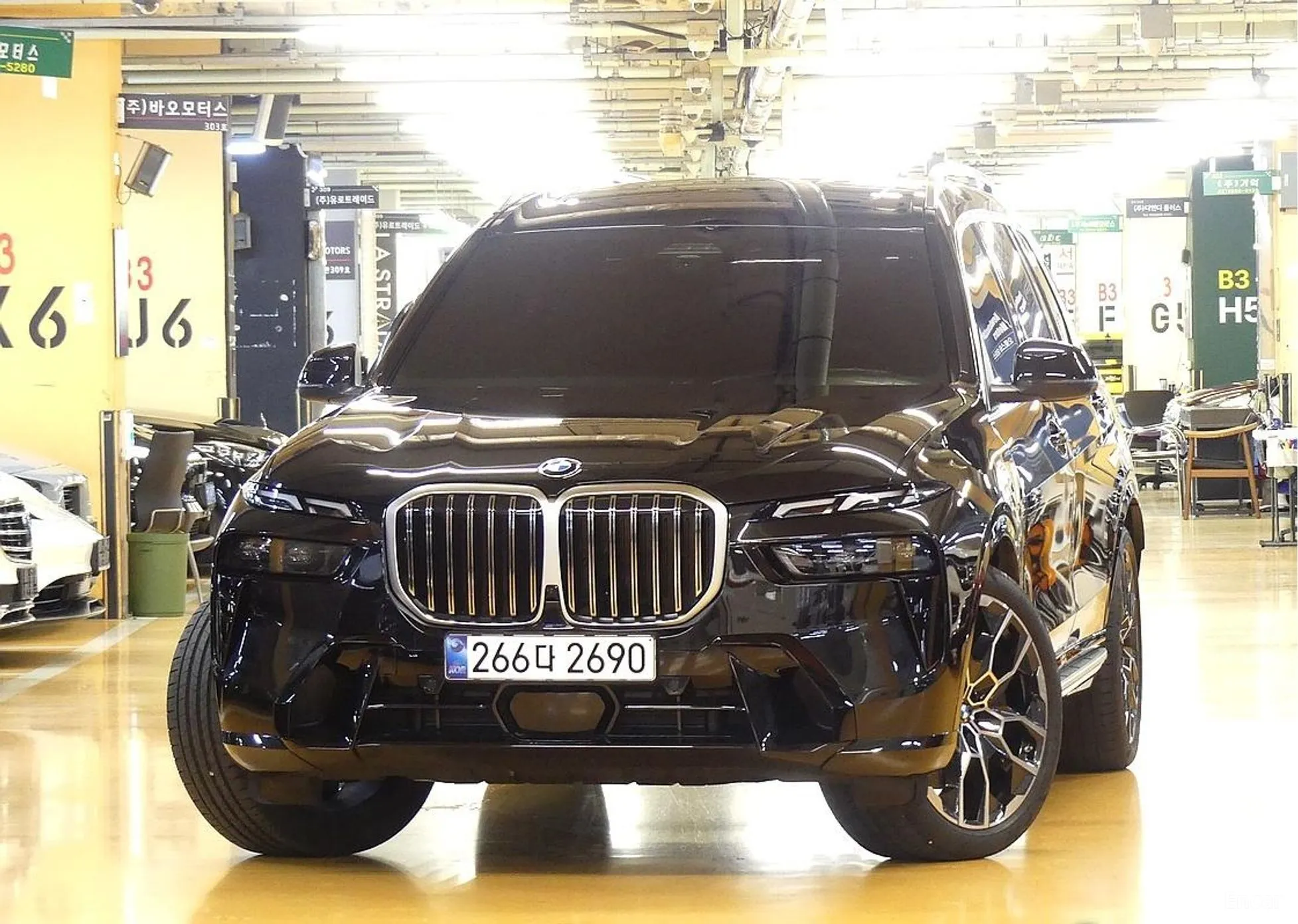 BMW X7 (G07) превью 3