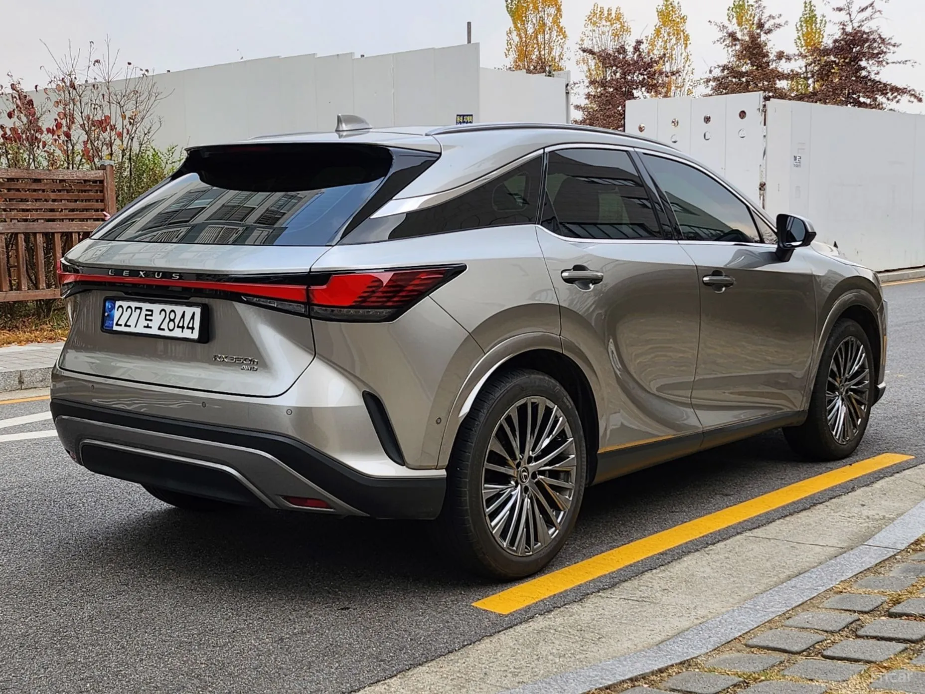 Lexus RX350h 5th Generation превью 5