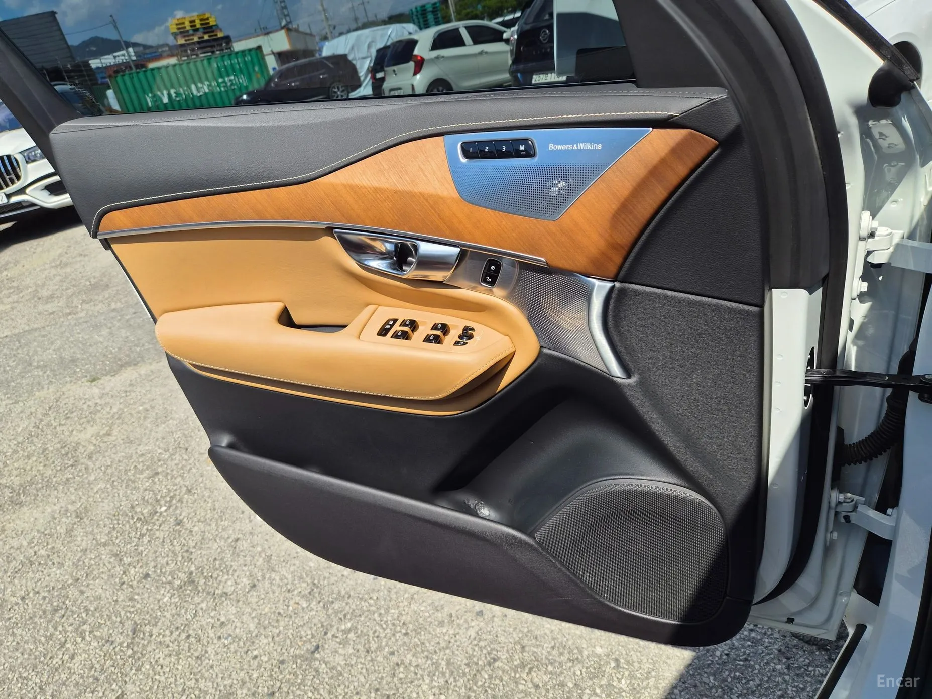 Volvo XC90 Gen 2 превью 15