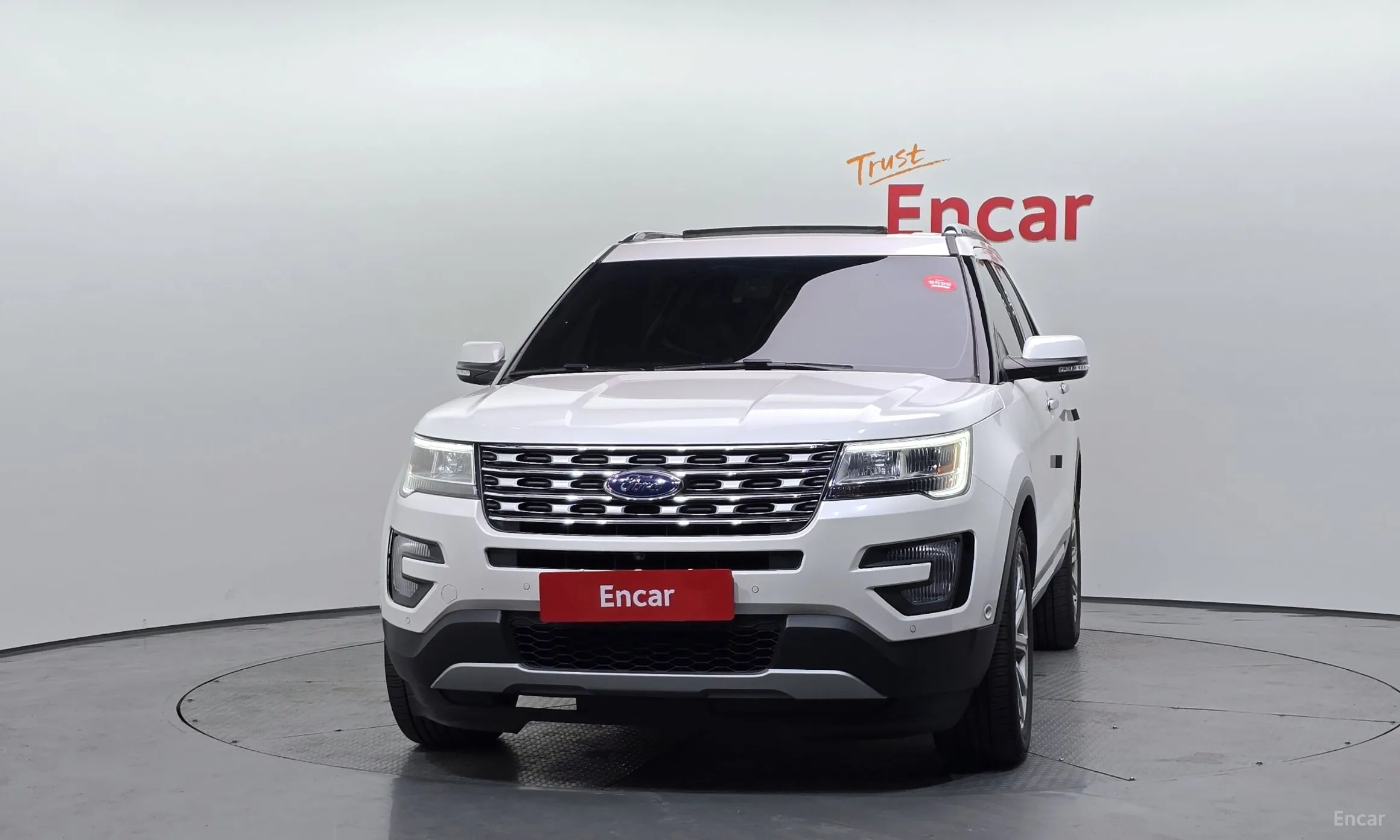 Ford Explorer превью 3