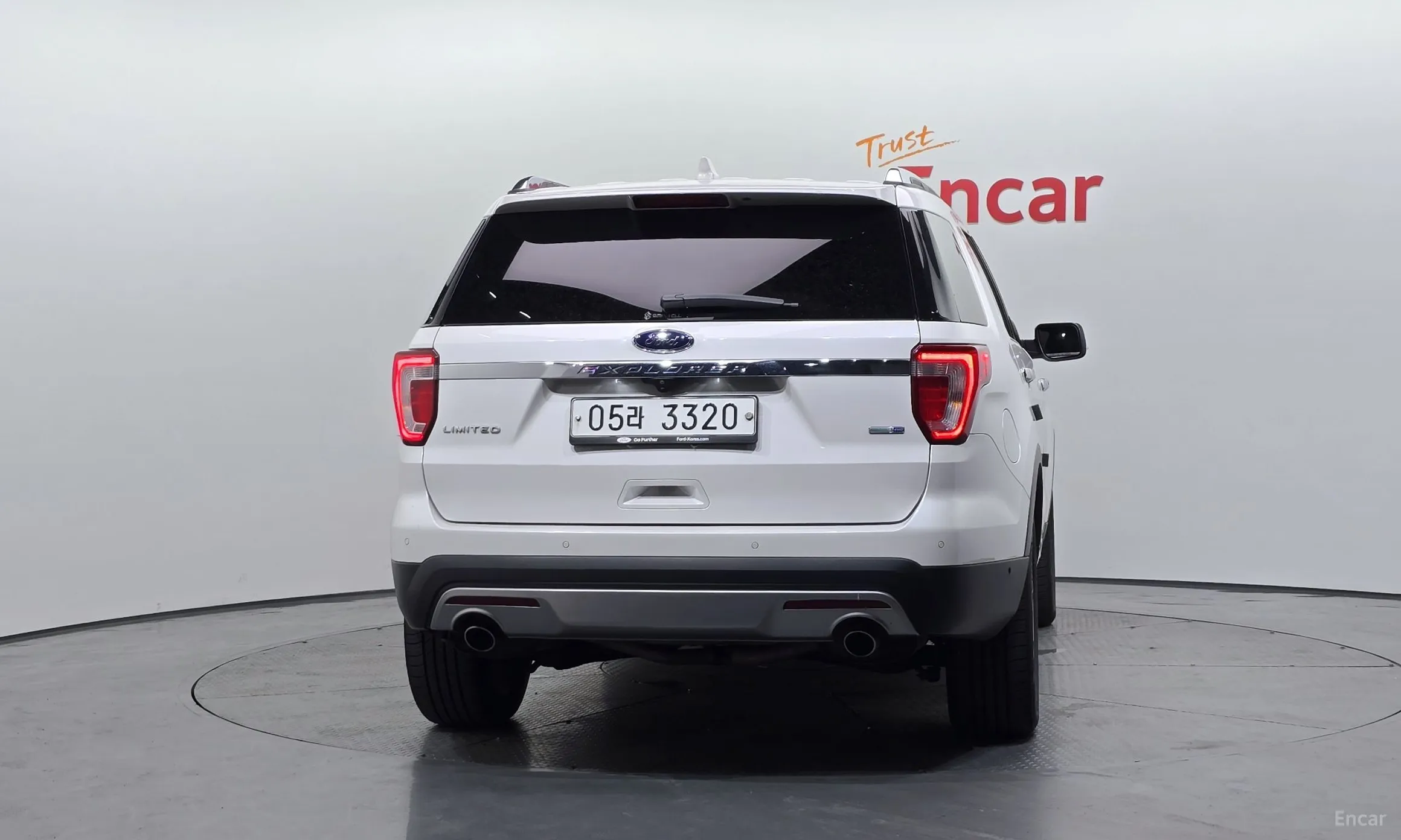 Ford Explorer превью 4