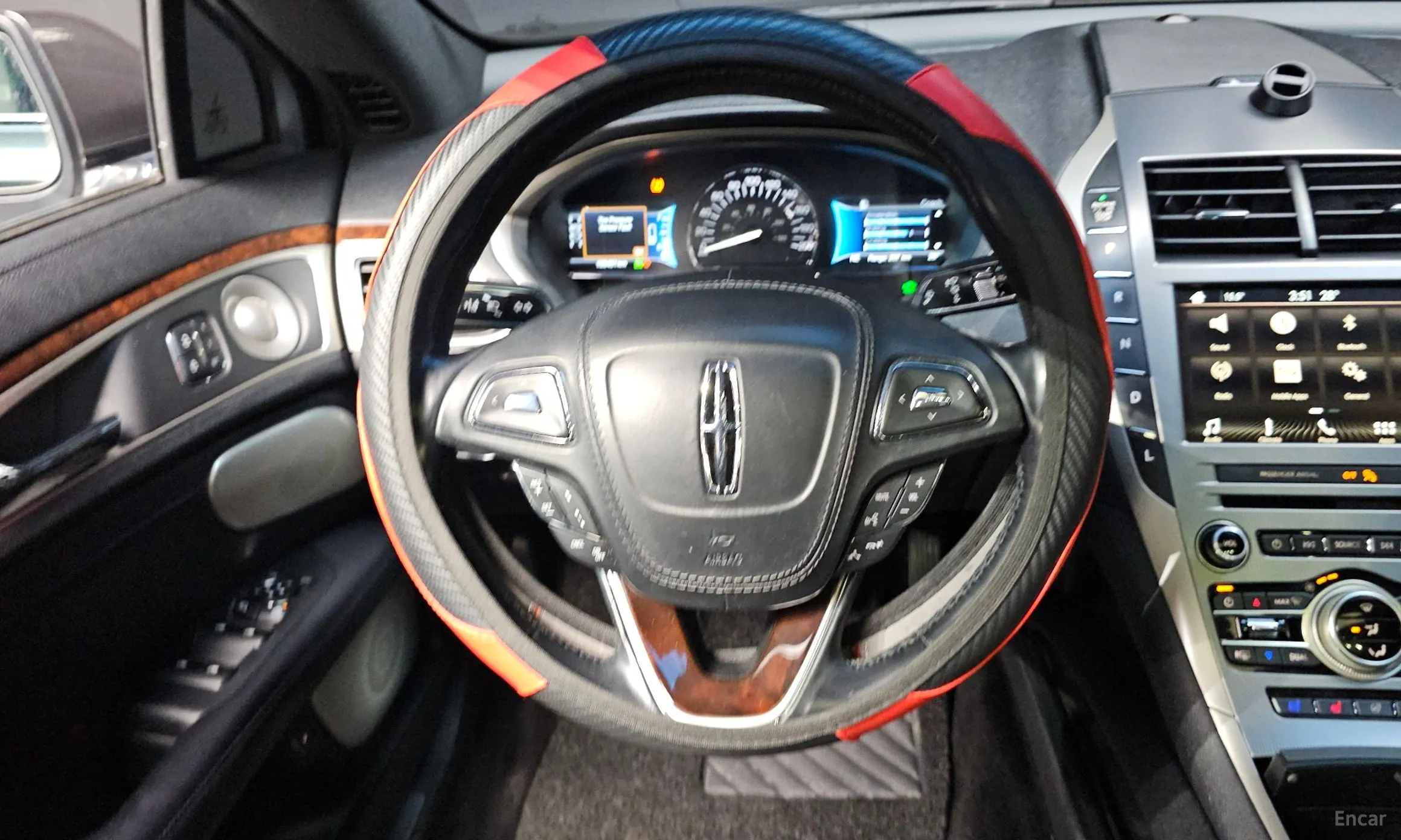 Lincoln New MKZ превью 12