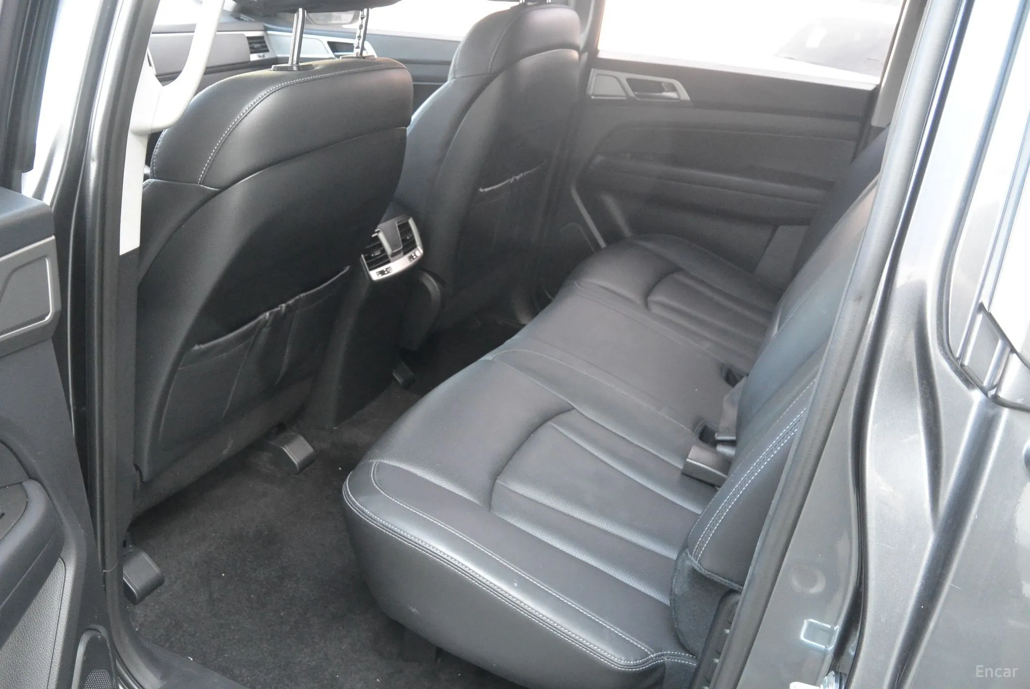 KG Mobility (SsangYong) Rexton Sports превью 13