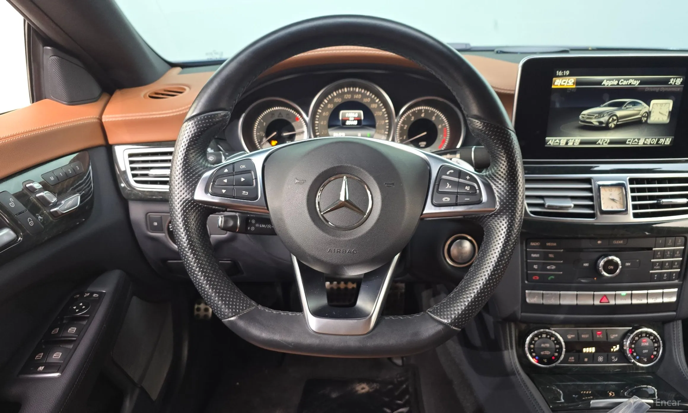 Mercedes Benz CLS-Class W218 превью 13