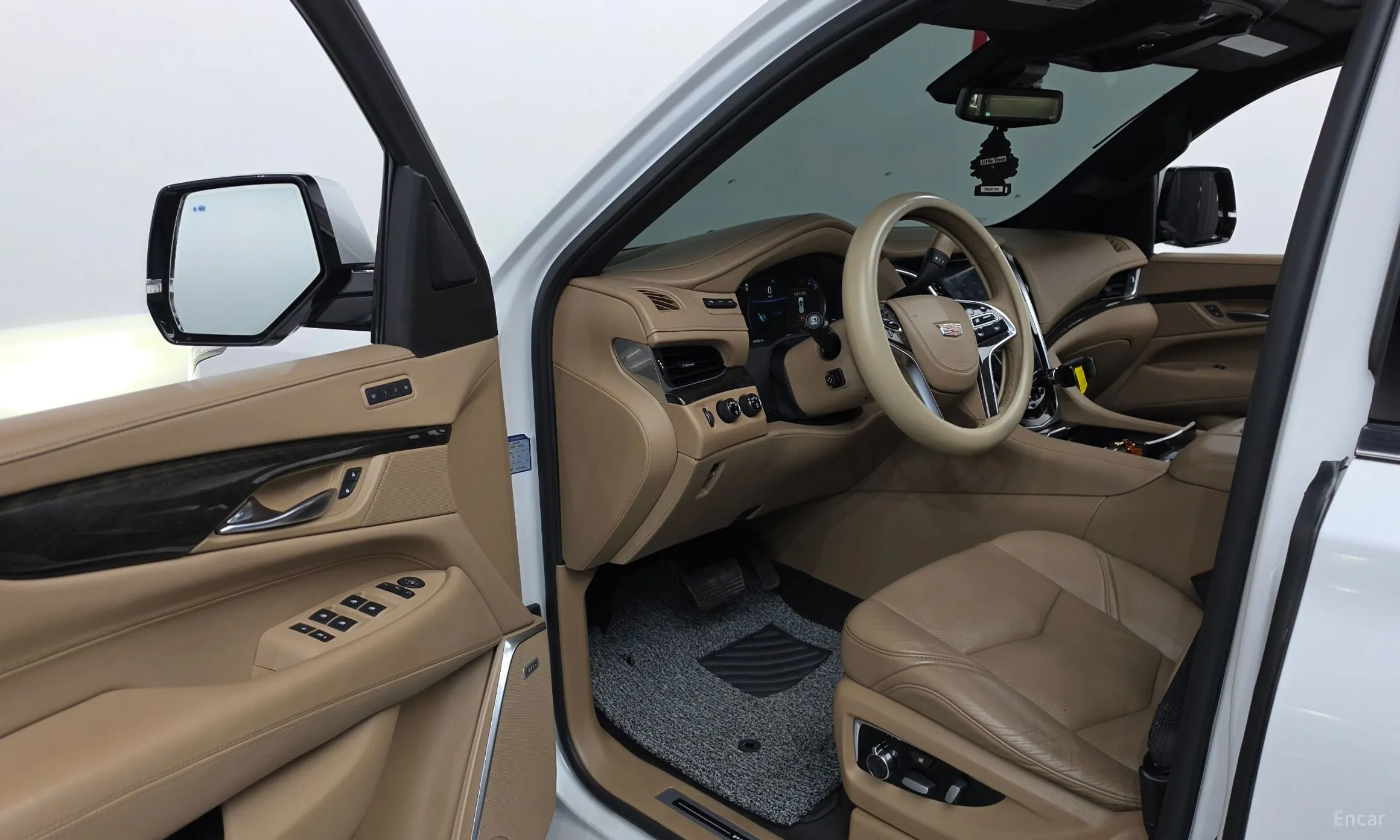 Cadillac Escalade превью 10