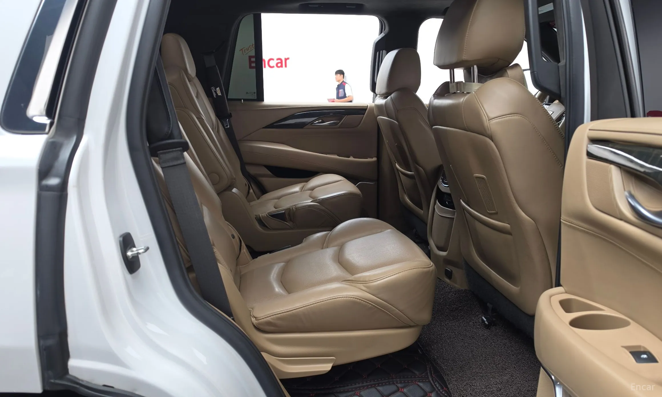 Cadillac Escalade превью 11