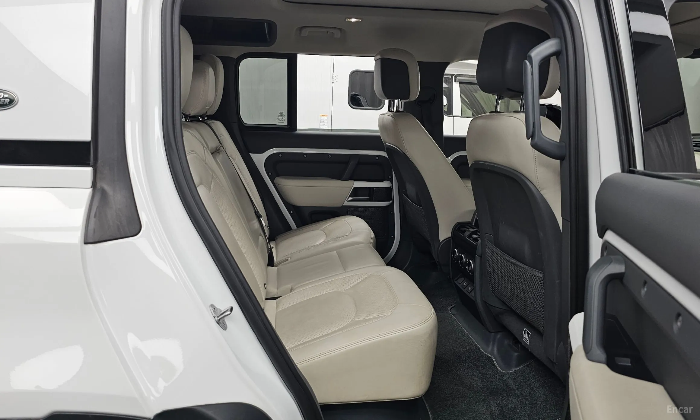 Land Rover Defender (L663) превью 12
