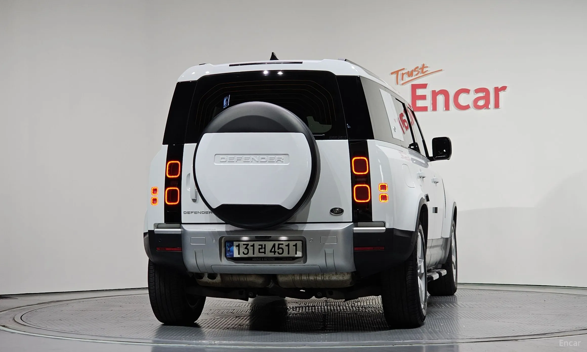 Land Rover Defender (L663) превью 4