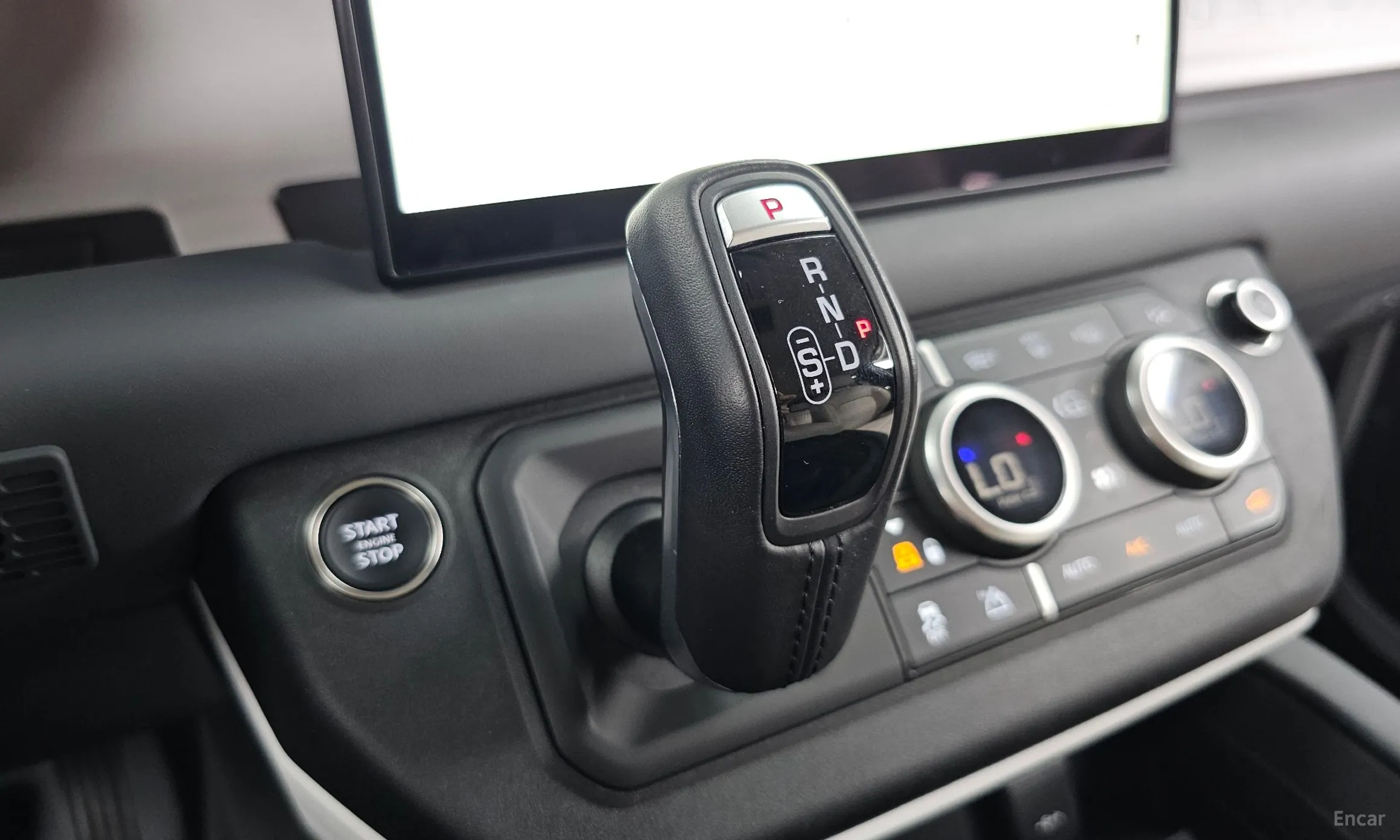 Land Rover Defender (L663) превью 9