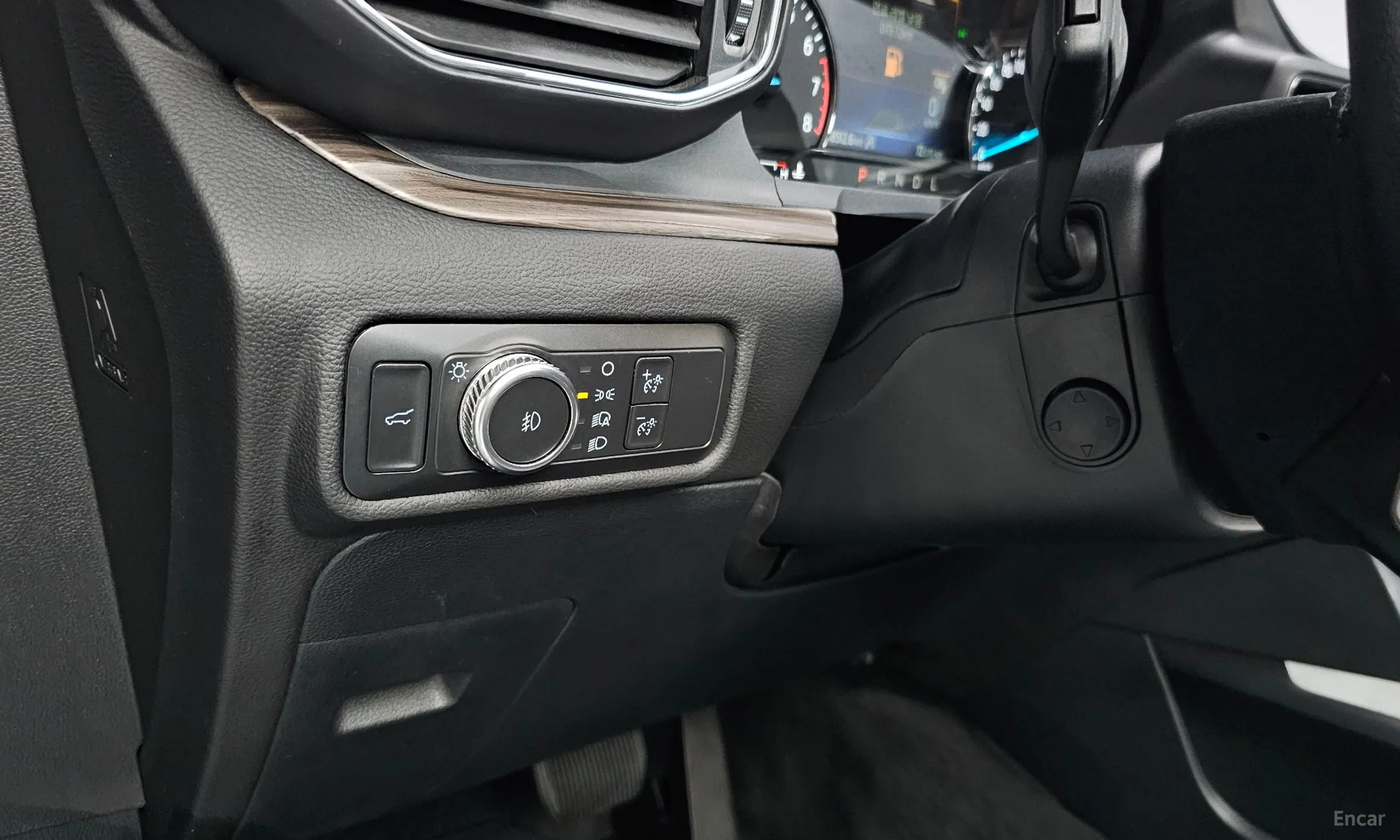 Ford Explorer 6th Generation превью 17