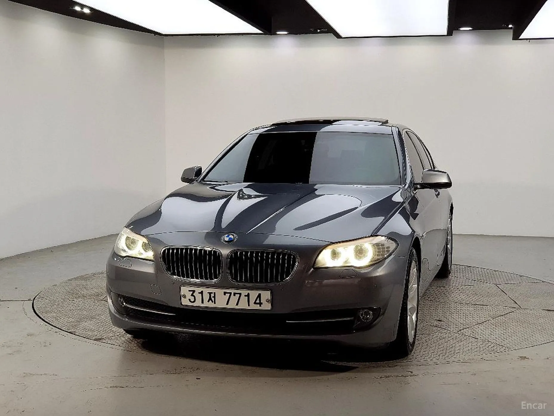 BMW 5 Series (F10) превью 2