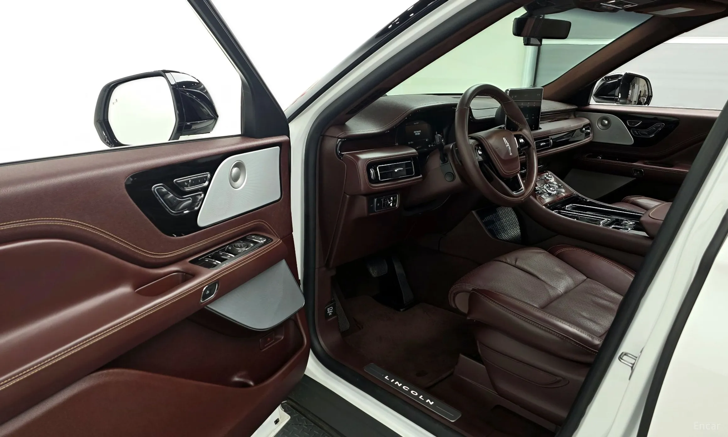 Lincoln Aviator 2nd Generation превью 10