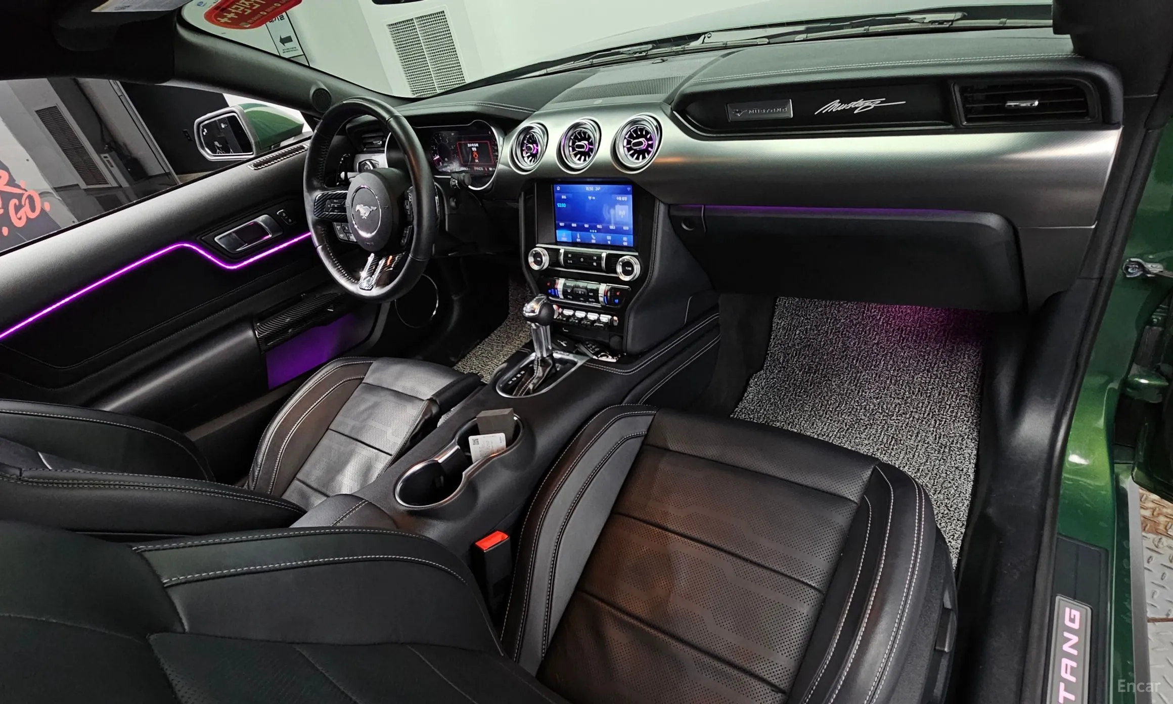 Ford Mustang превью 7