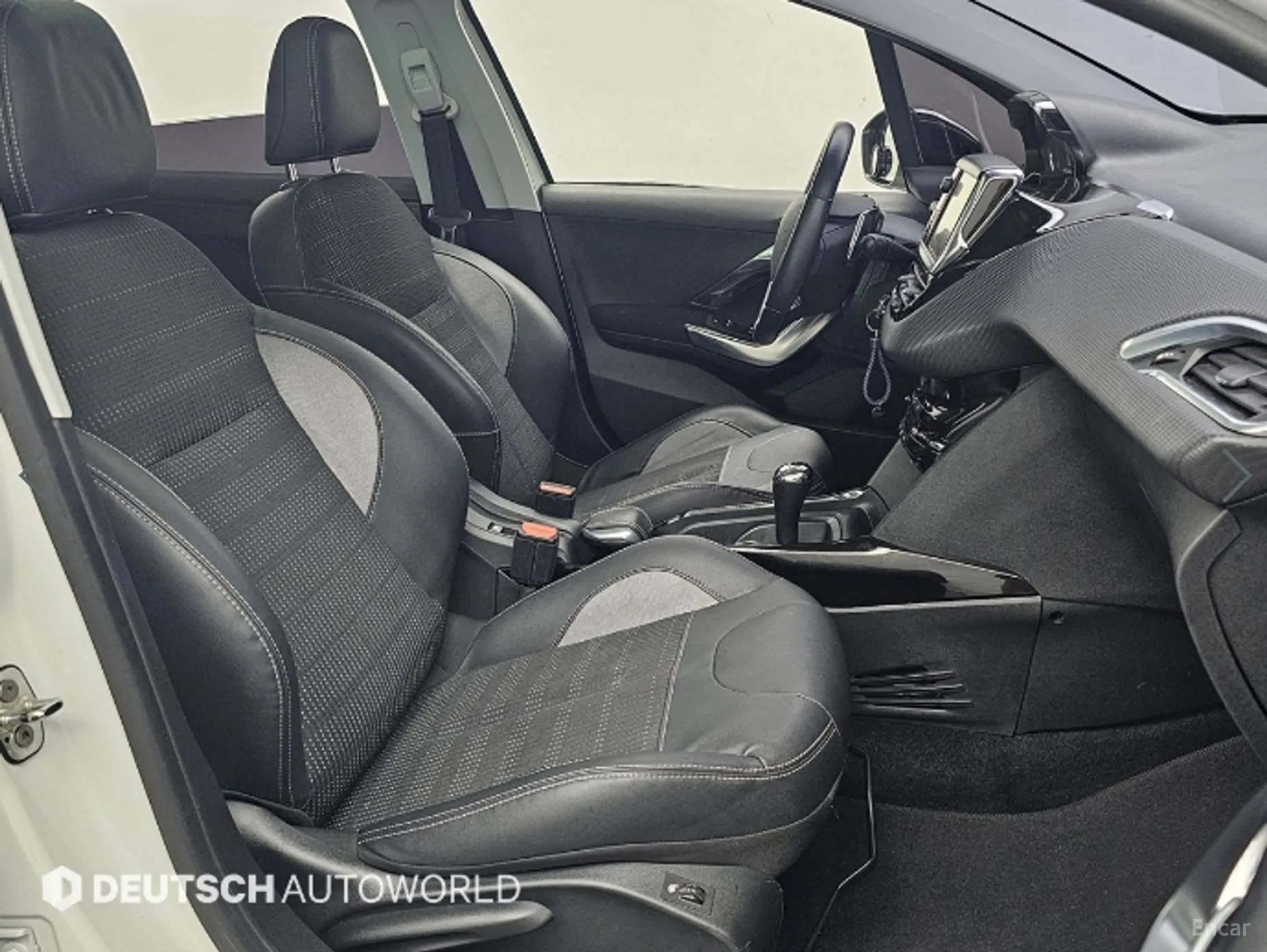 Peugeot 2008. превью 18