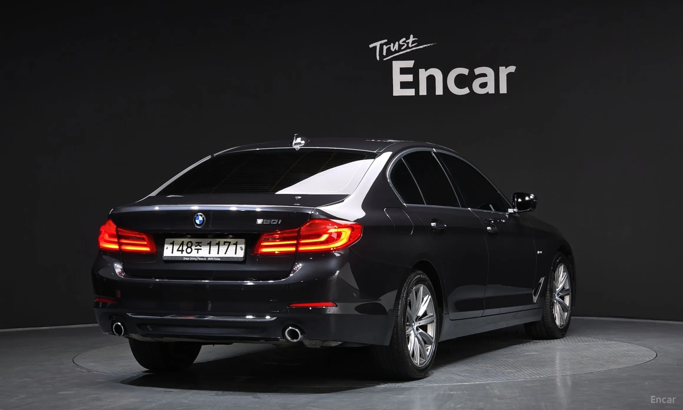 BMW 5 Series (G30)