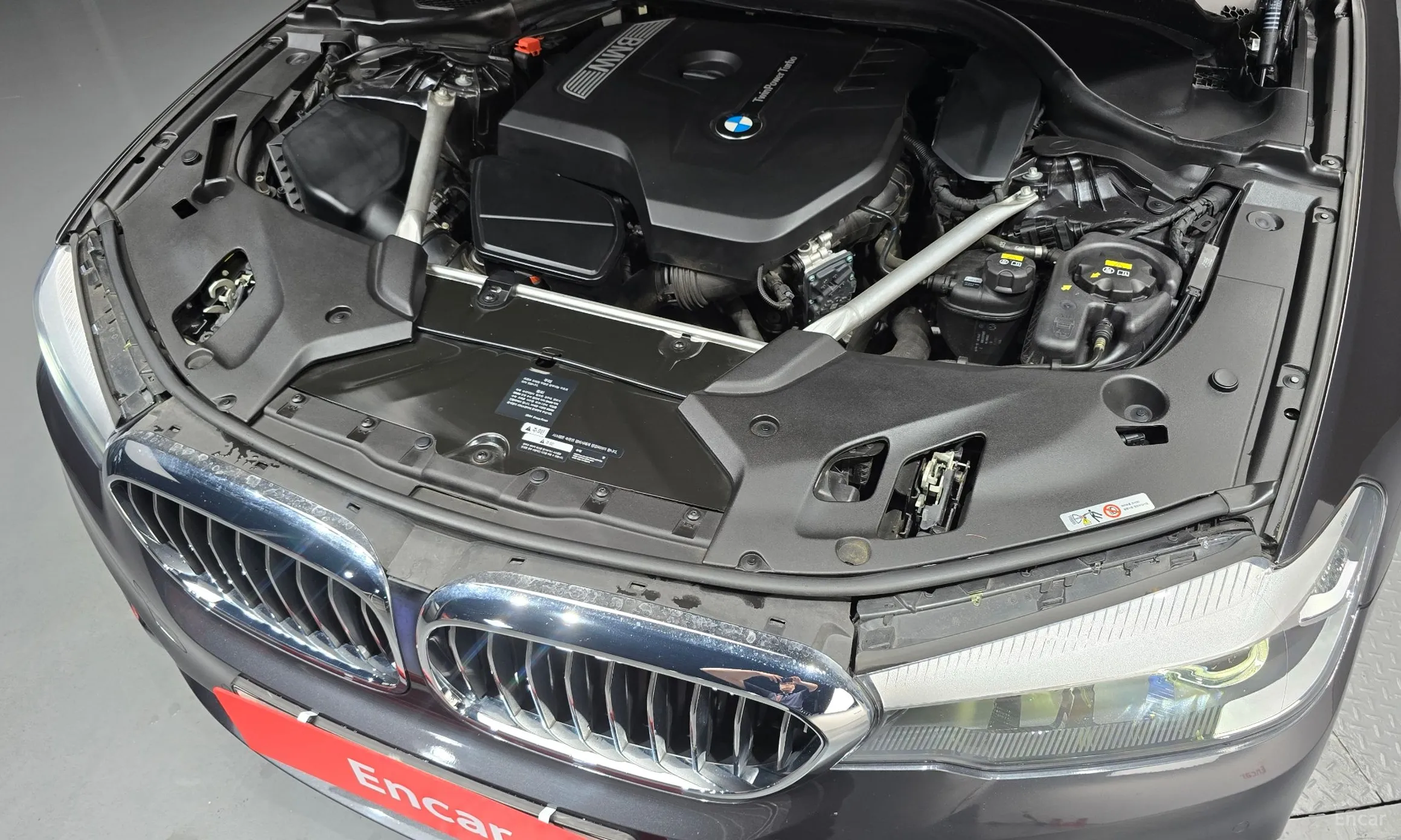 BMW 5 Series (G30) превью 6