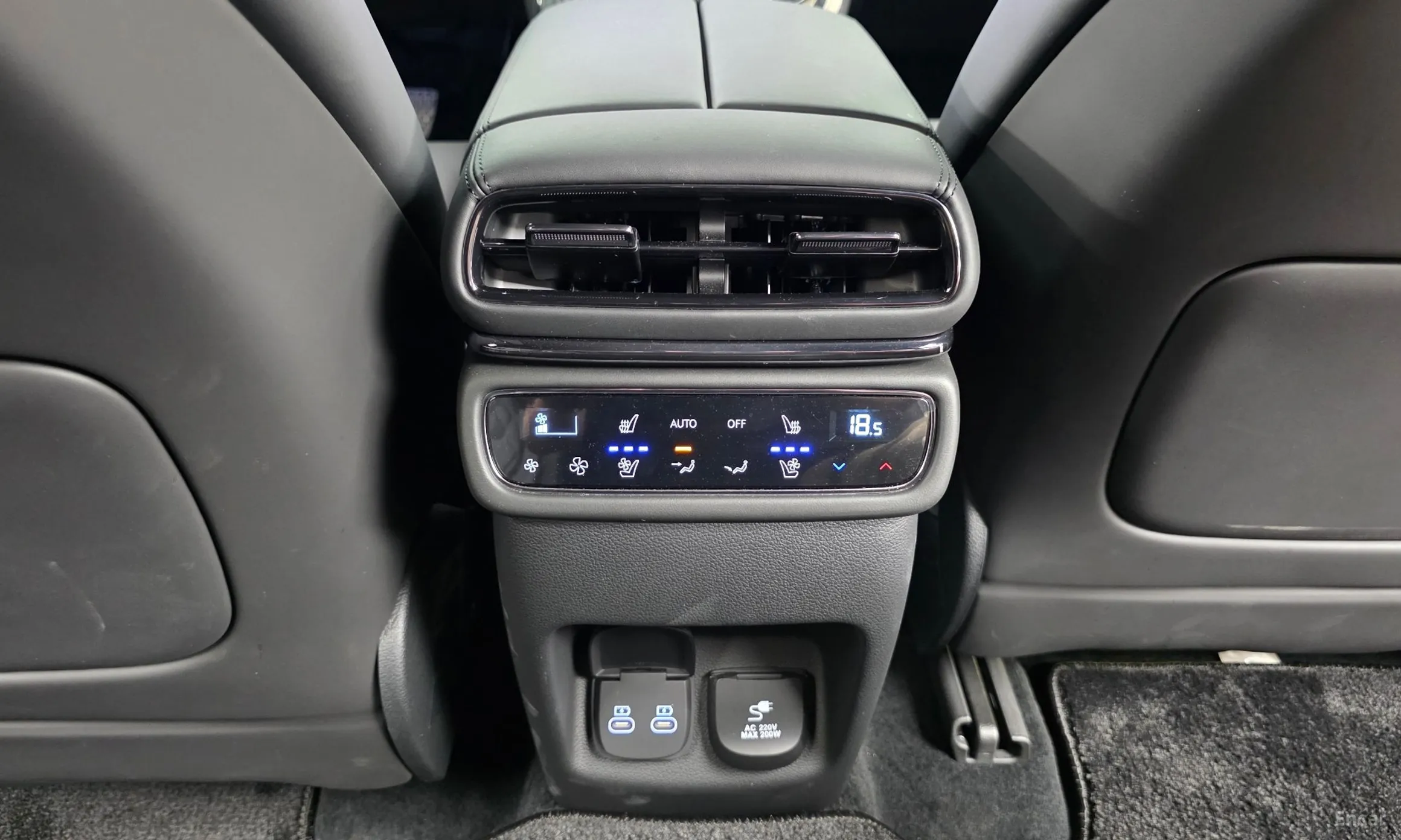 Genesis GV80 превью 18