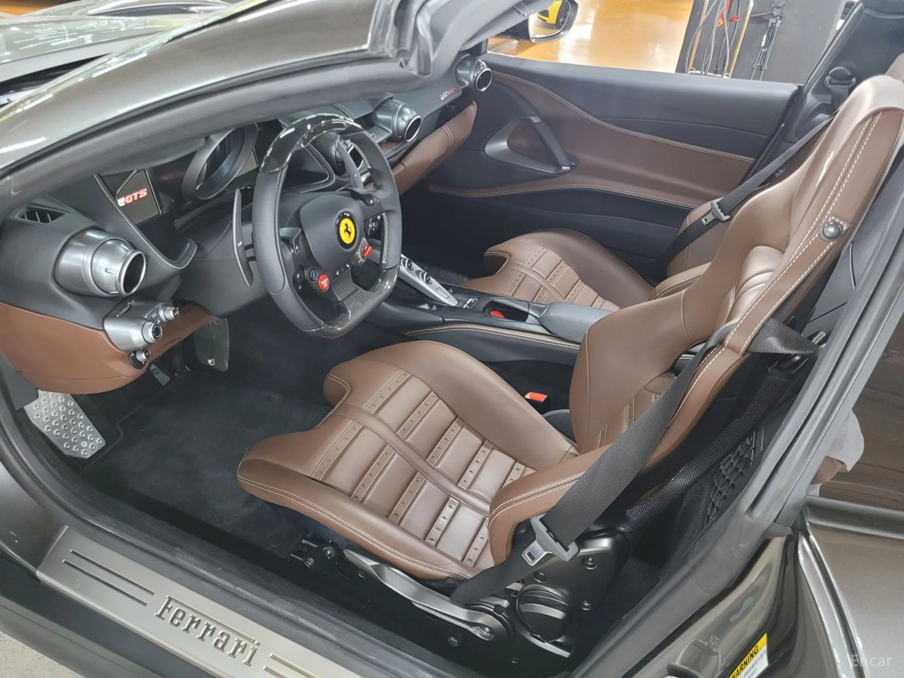 Ferrari 812 GTS превью 7