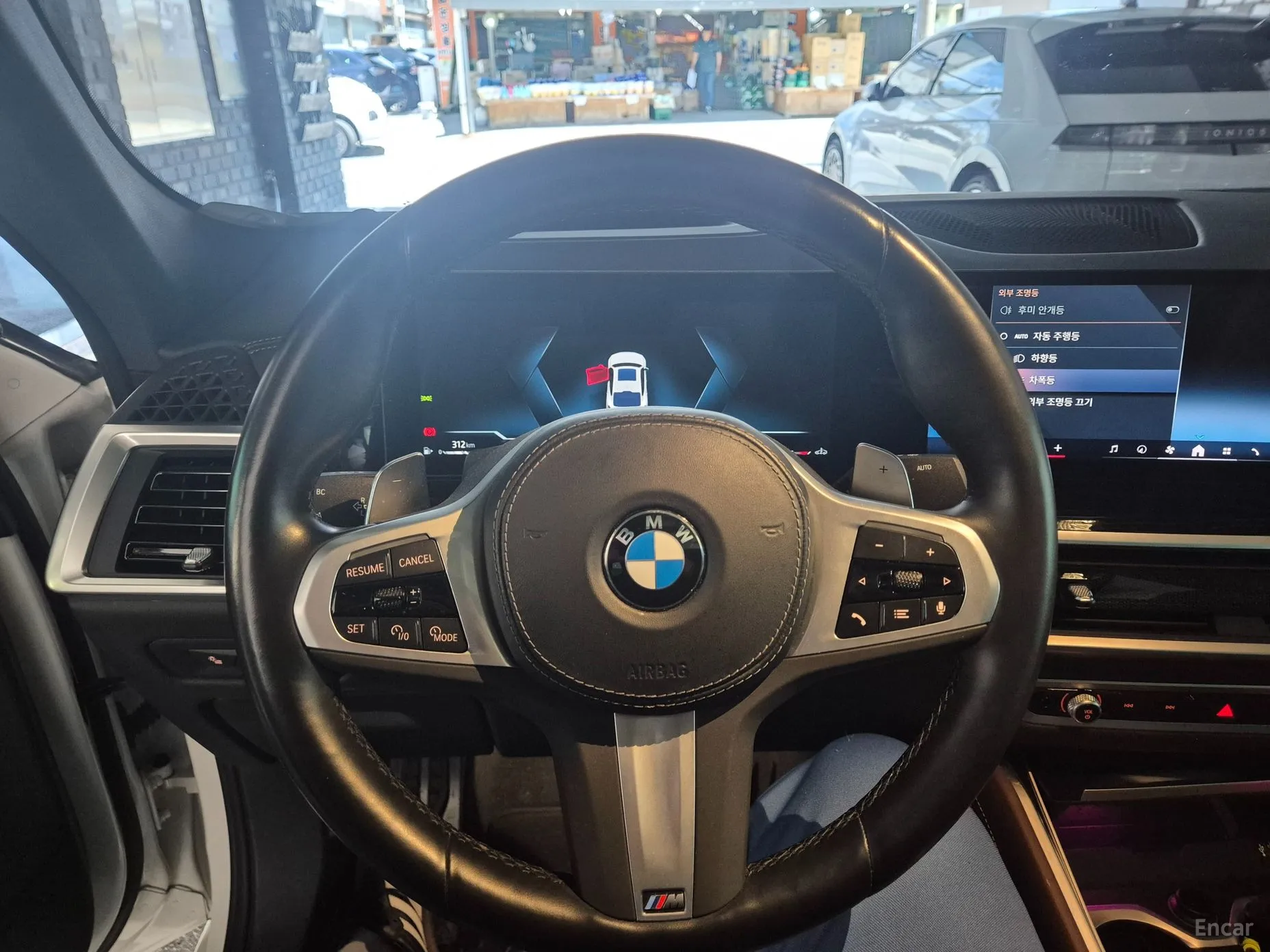 BMW X6 (G06) превью 14