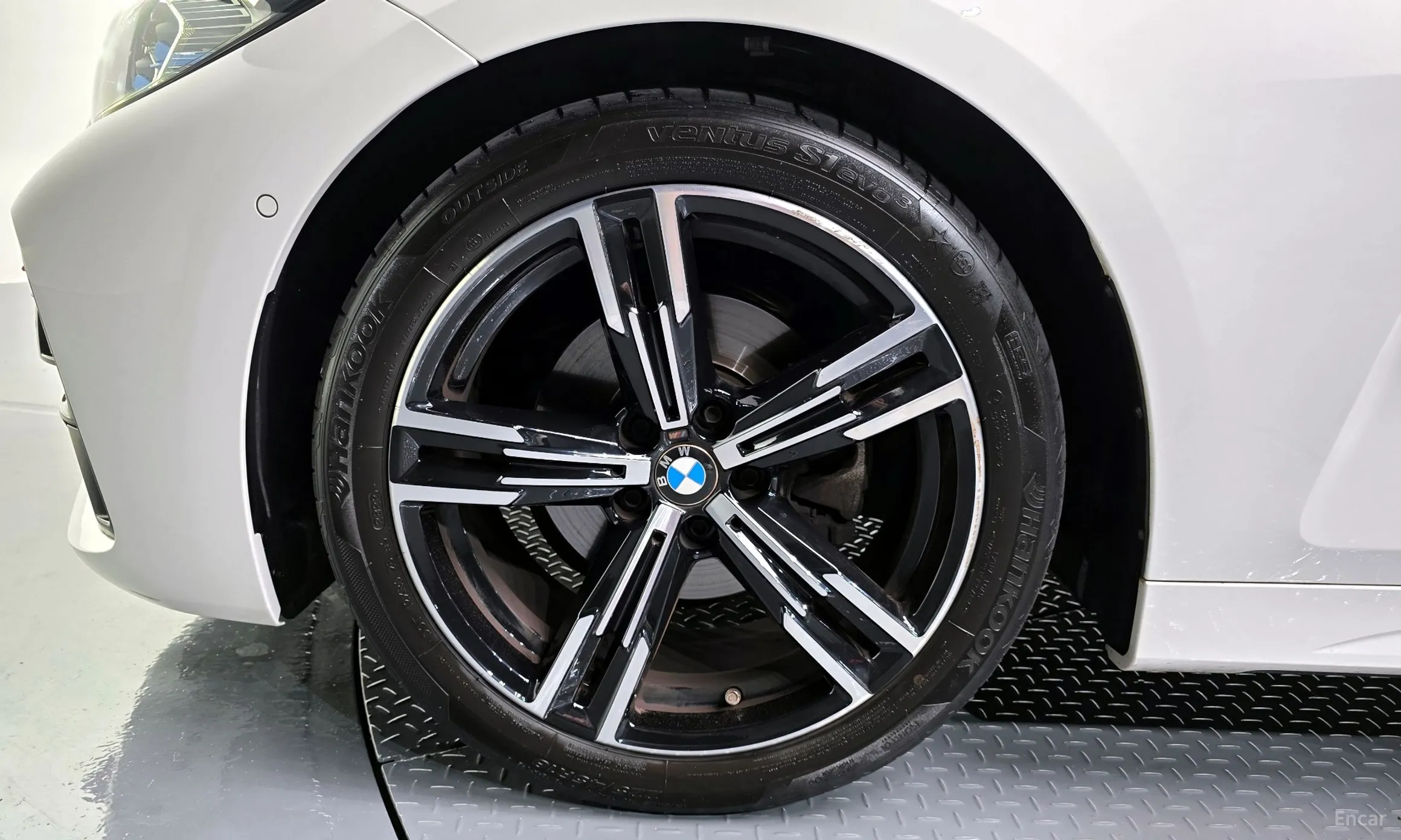 BMW Series 4 (G22) превью 5