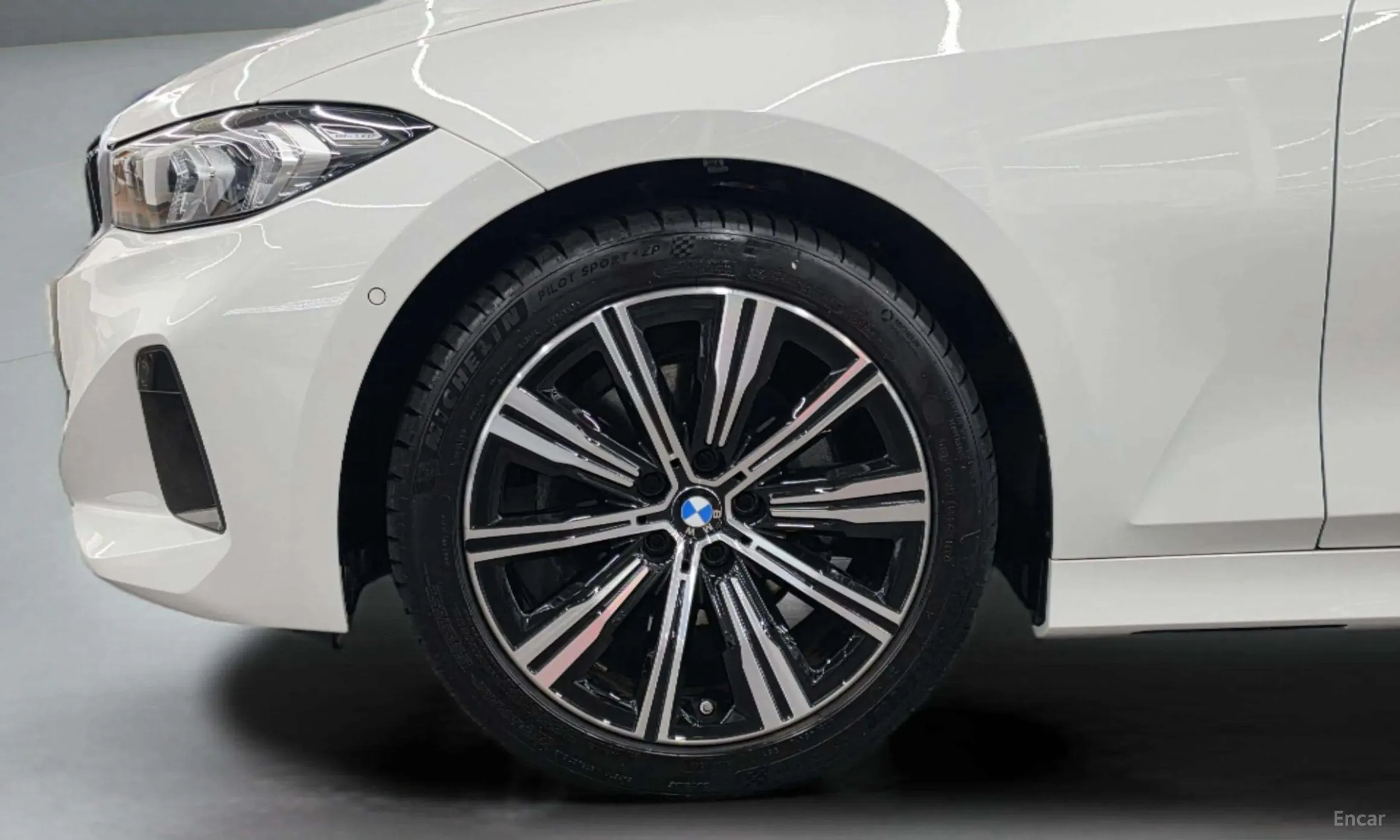 BMW 3 Series (G20) превью 5