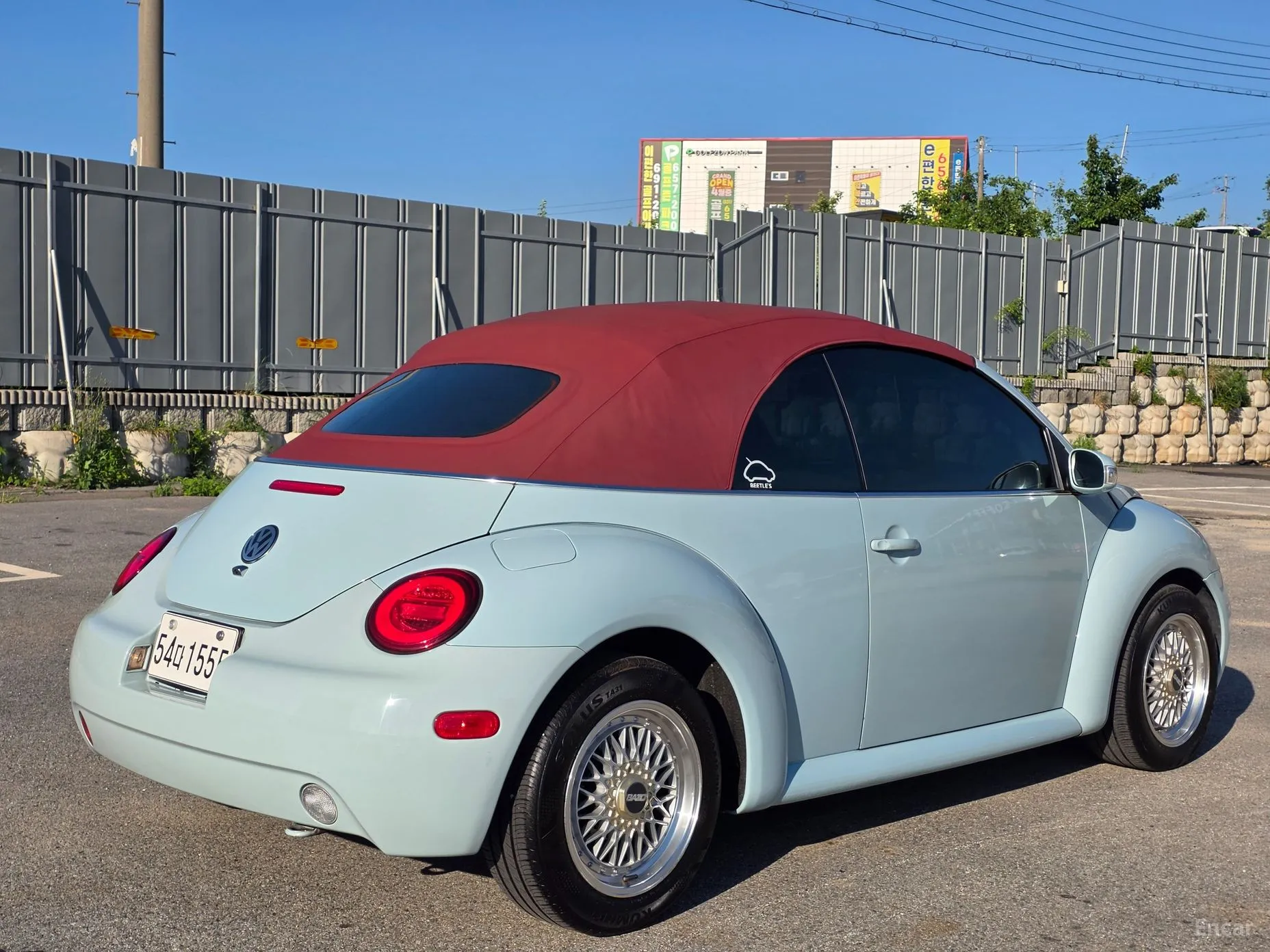 Volkswagen New Beetle превью 10