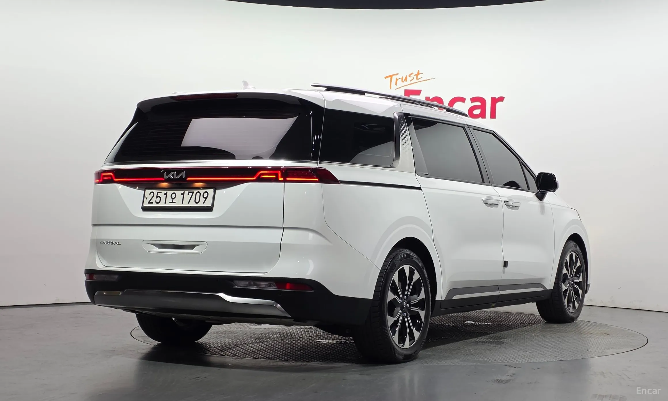 Kia Carnival Gen 4