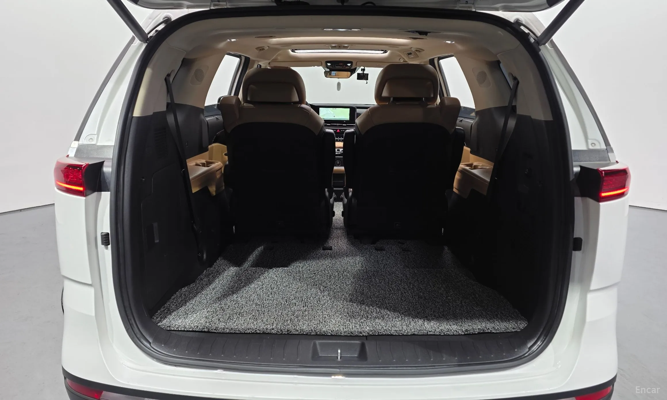 Kia Carnival Gen 4 превью 17