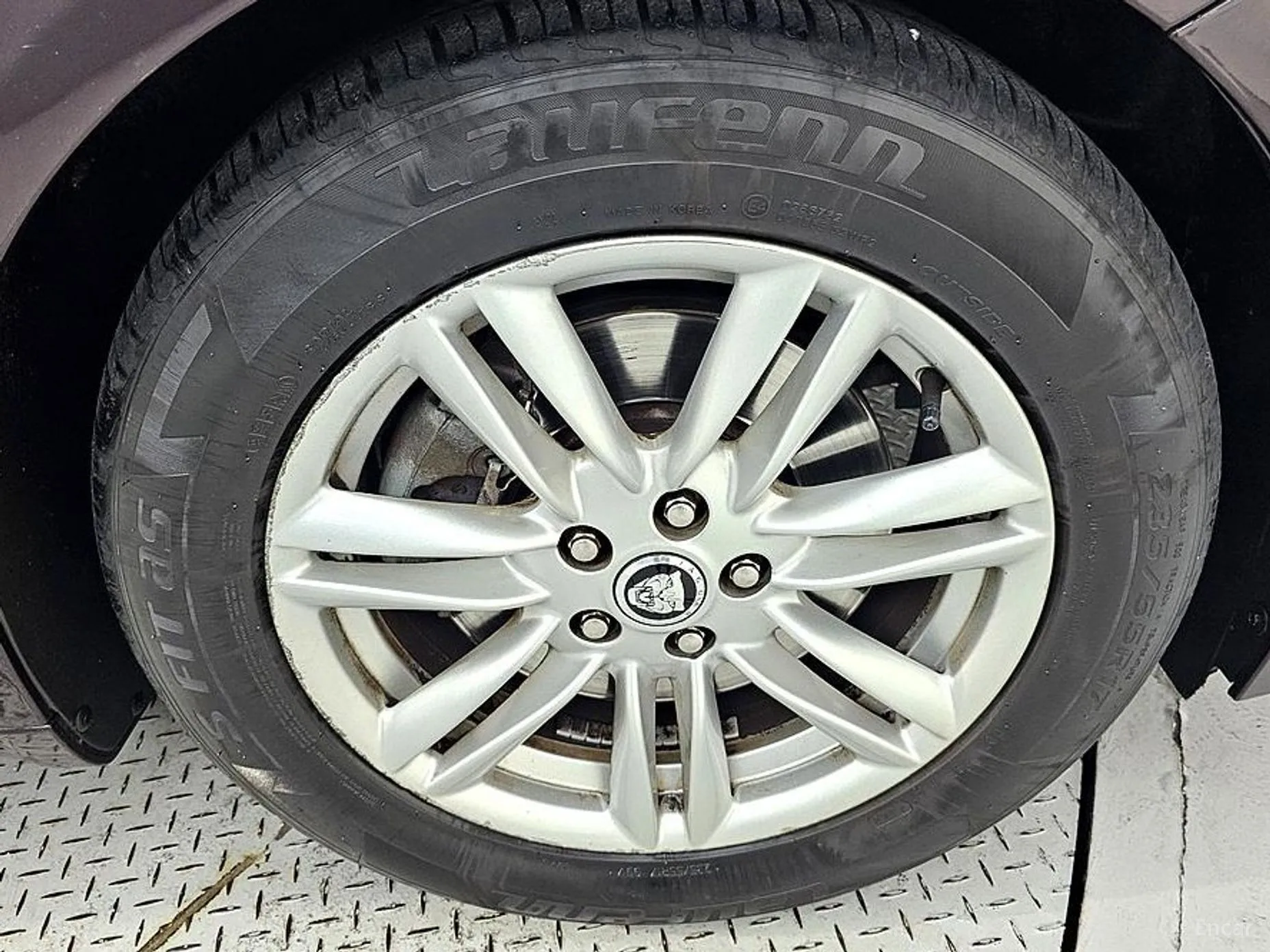 Jaguar New XF превью 20