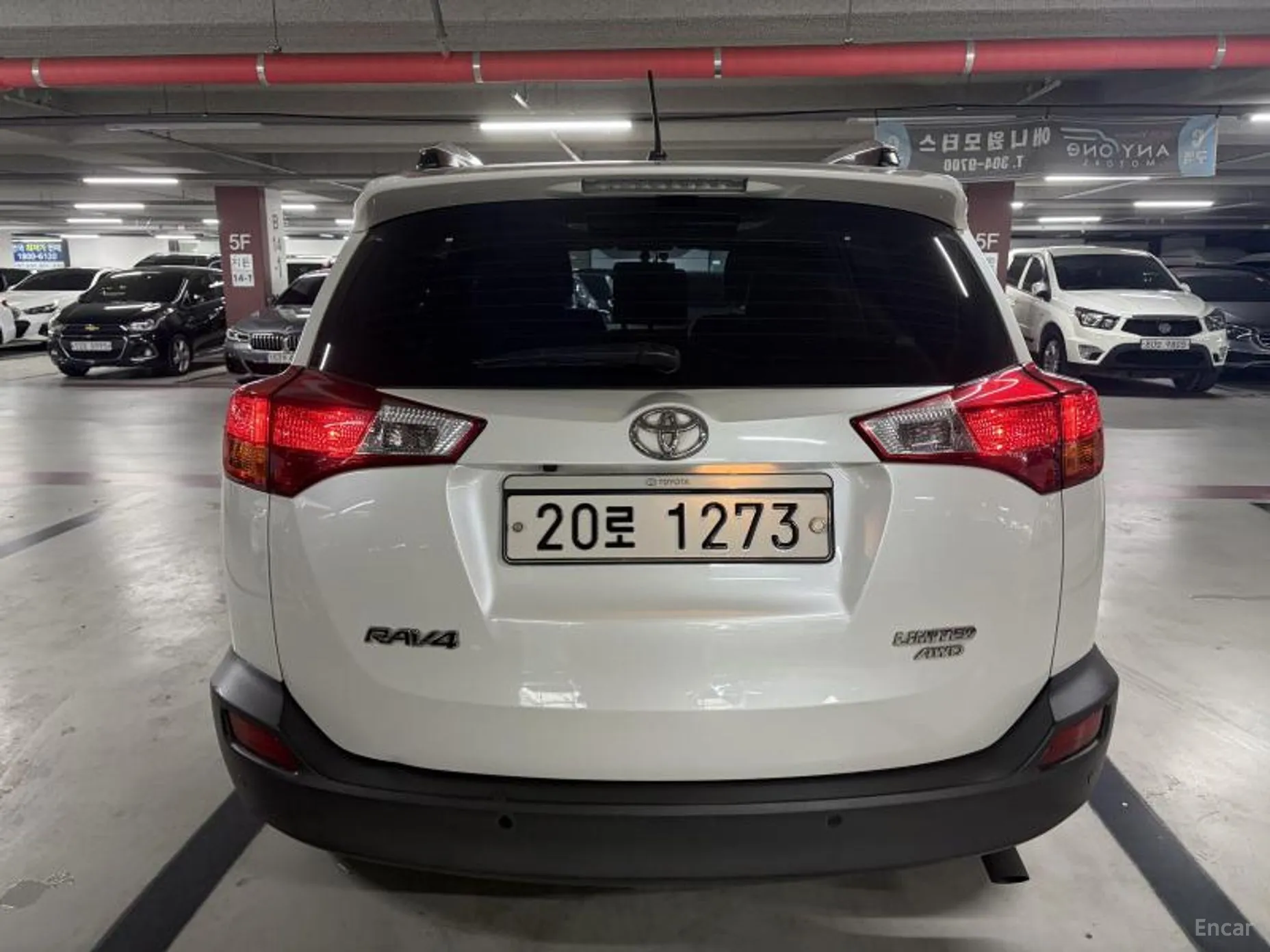 Toyota RAV4 превью 3