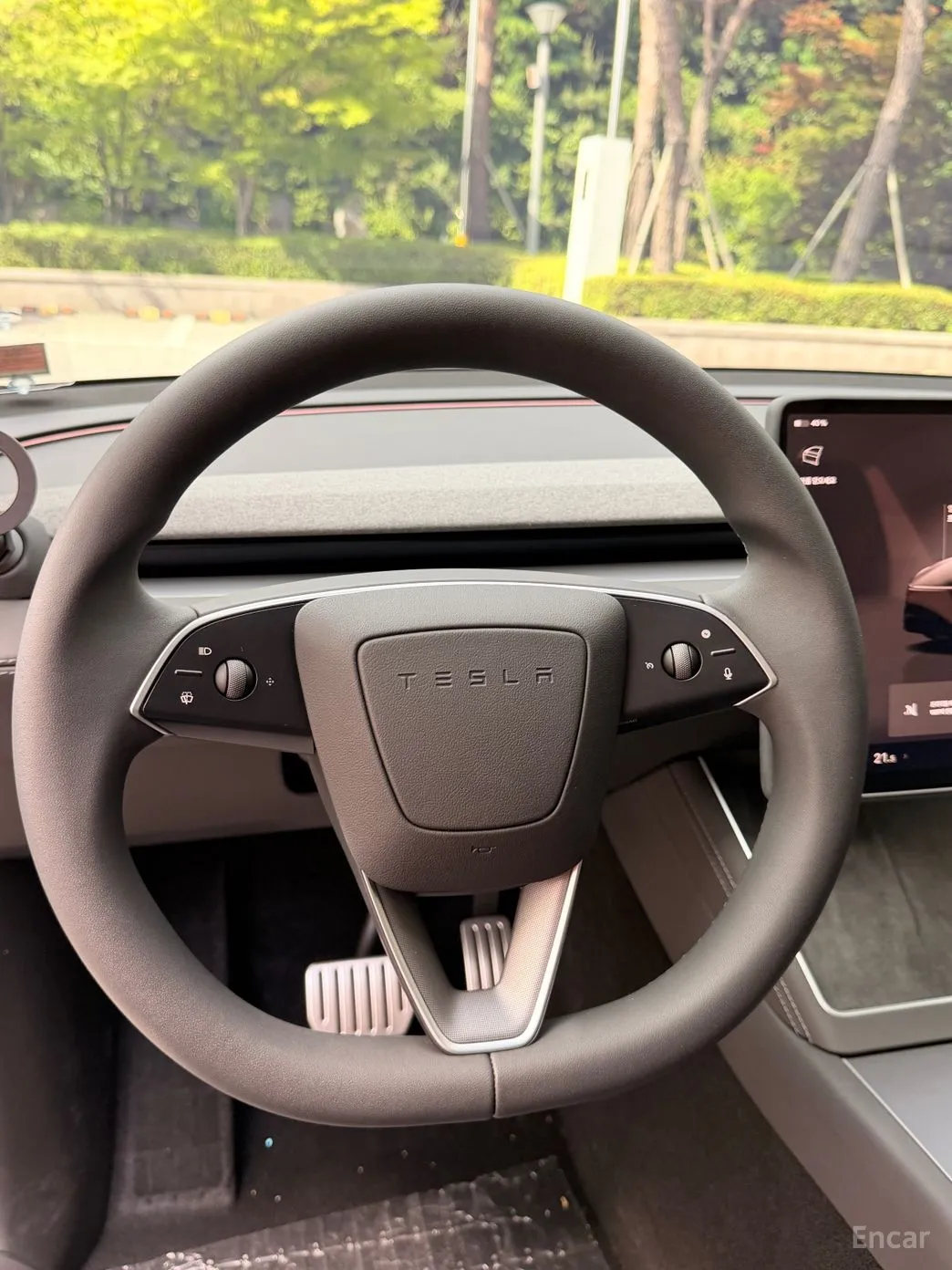 Tesla Model Y превью 17