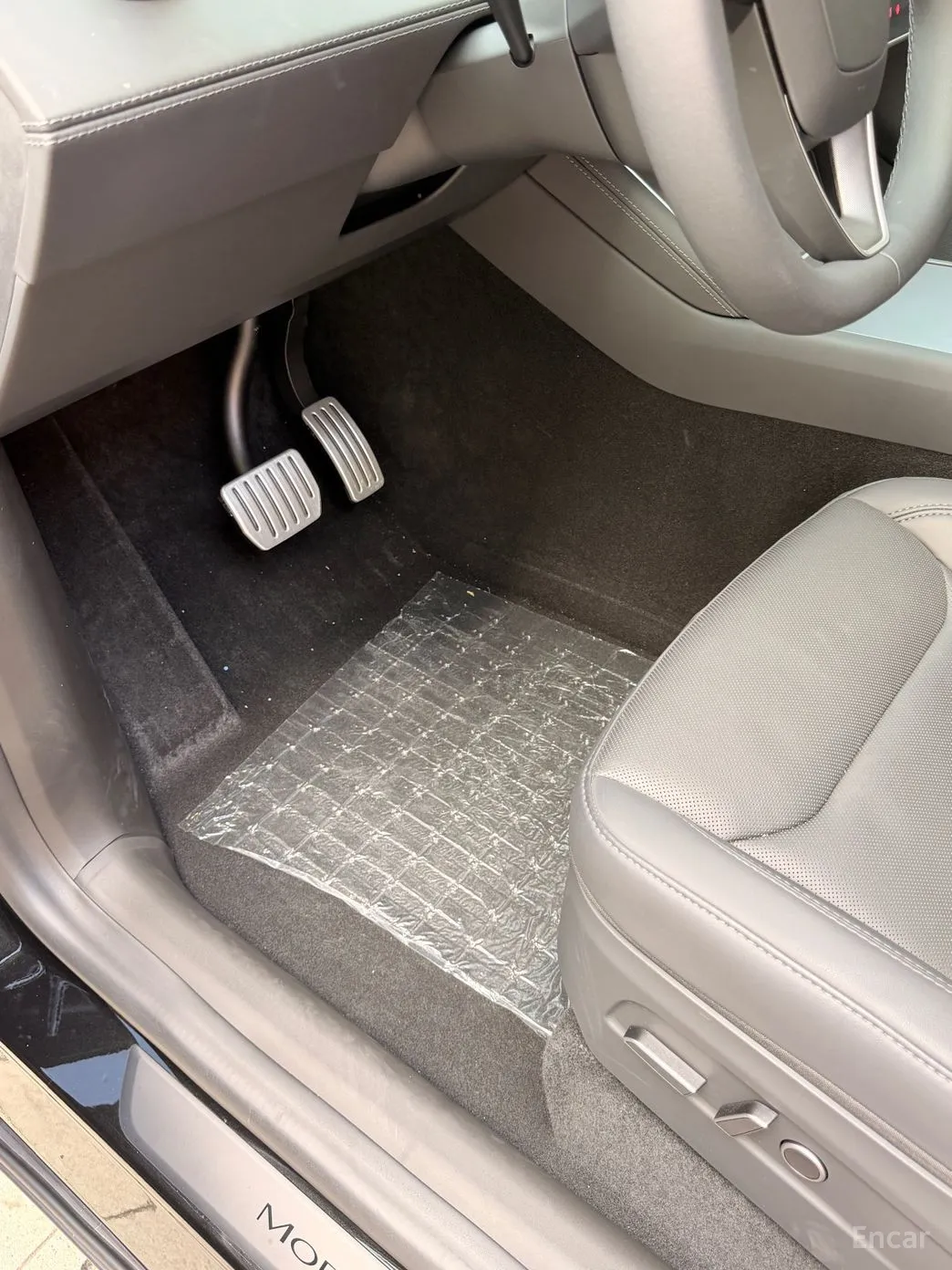 Tesla Model Y превью 19