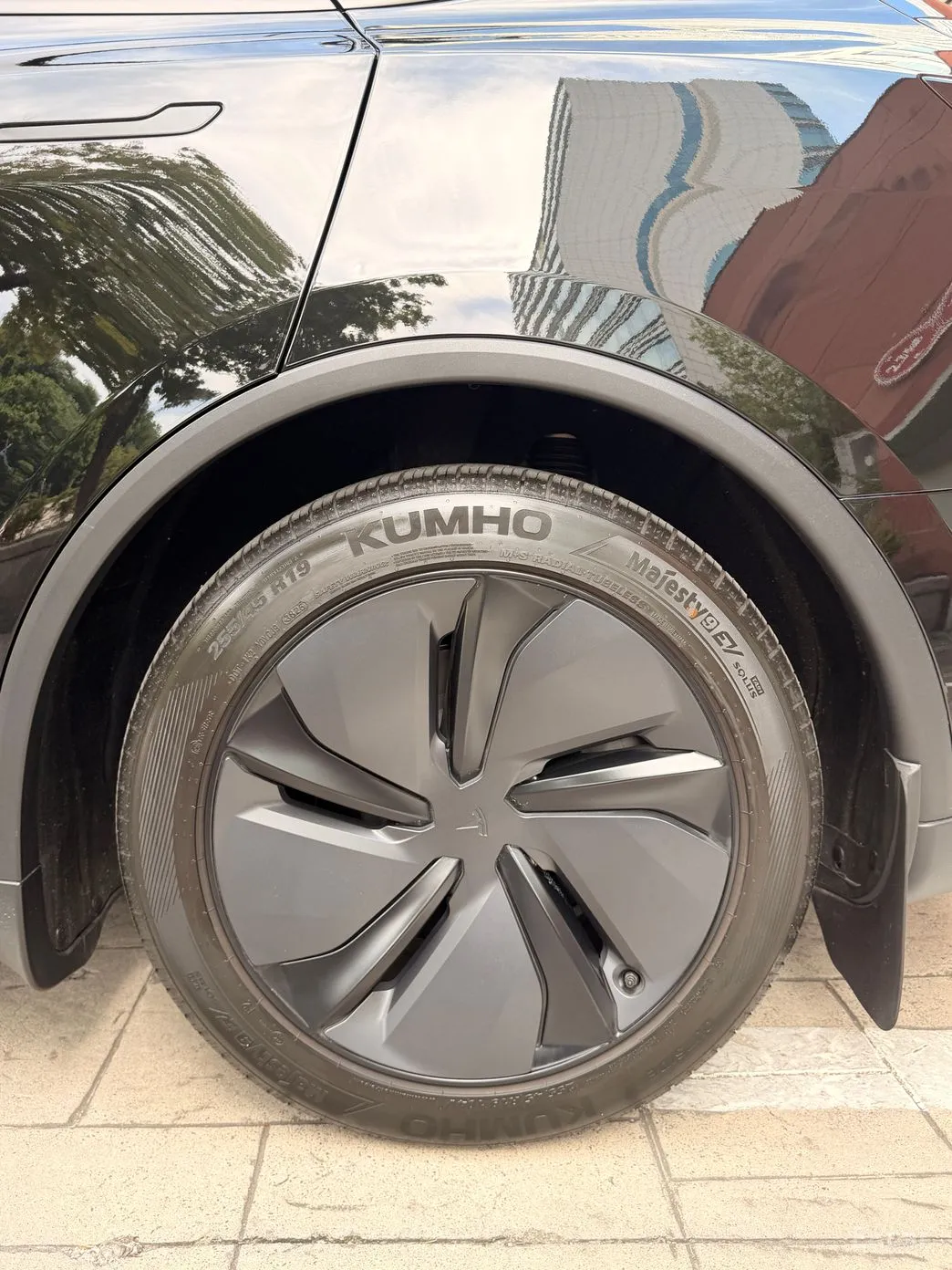 Tesla Model Y превью 5