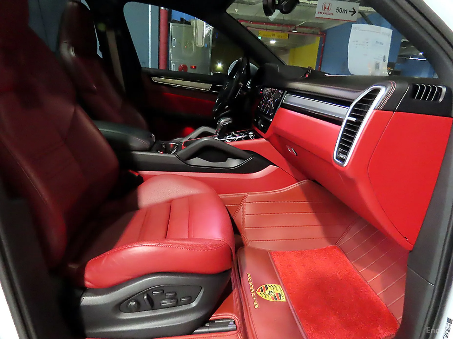 Porsche Cayenne (PO536) превью 10