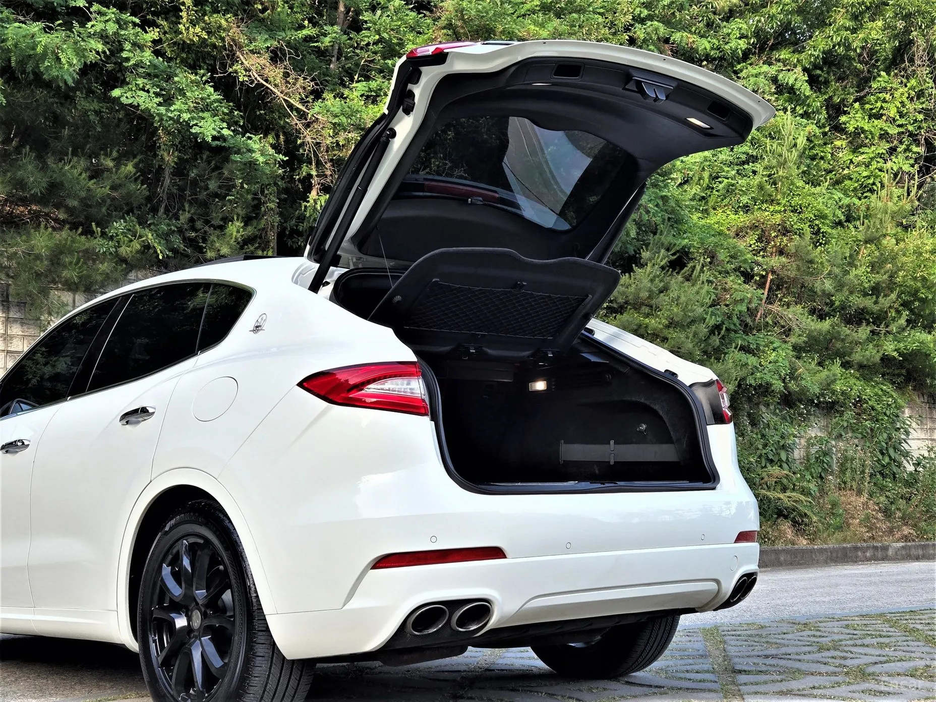 Maserati Levante превью 5