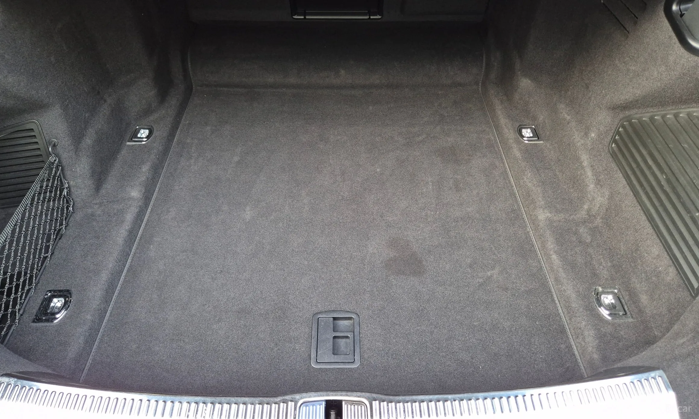 Audi A8 (D5) превью 18