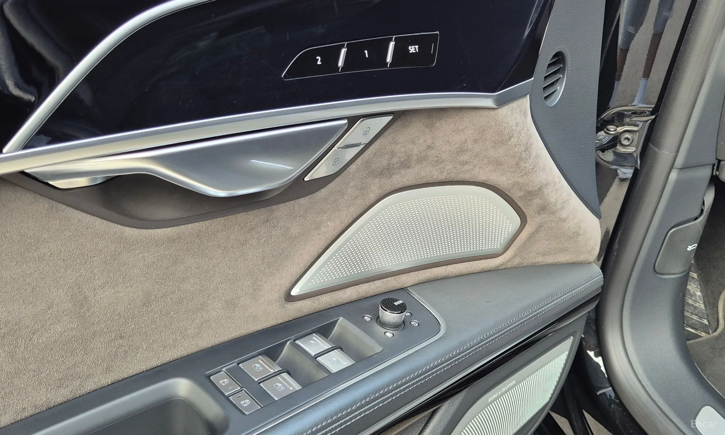 Audi A8 (D5) превью 7
