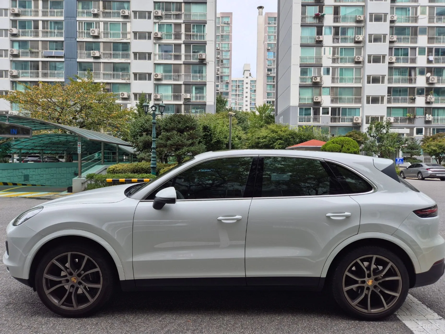 Porsche Cayenne (PO536) превью 5