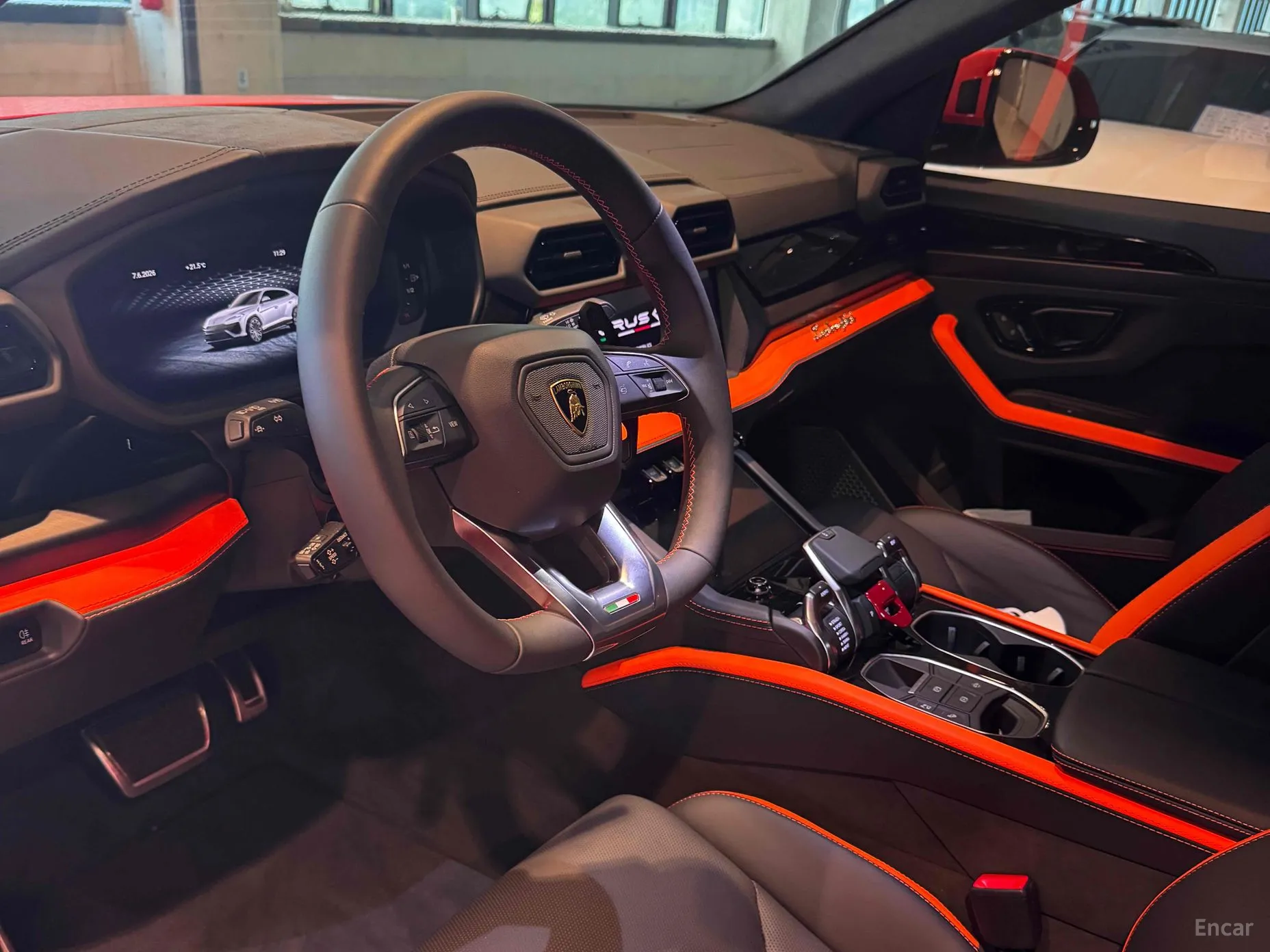 Lamborghini Urus превью 10