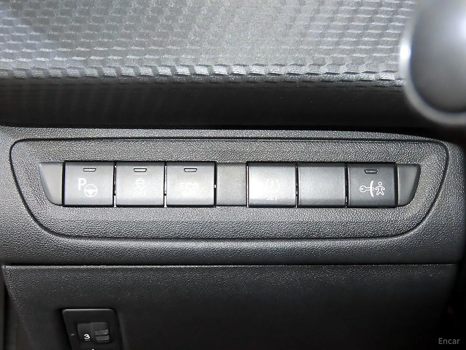 Peugeot 2008. превью 15