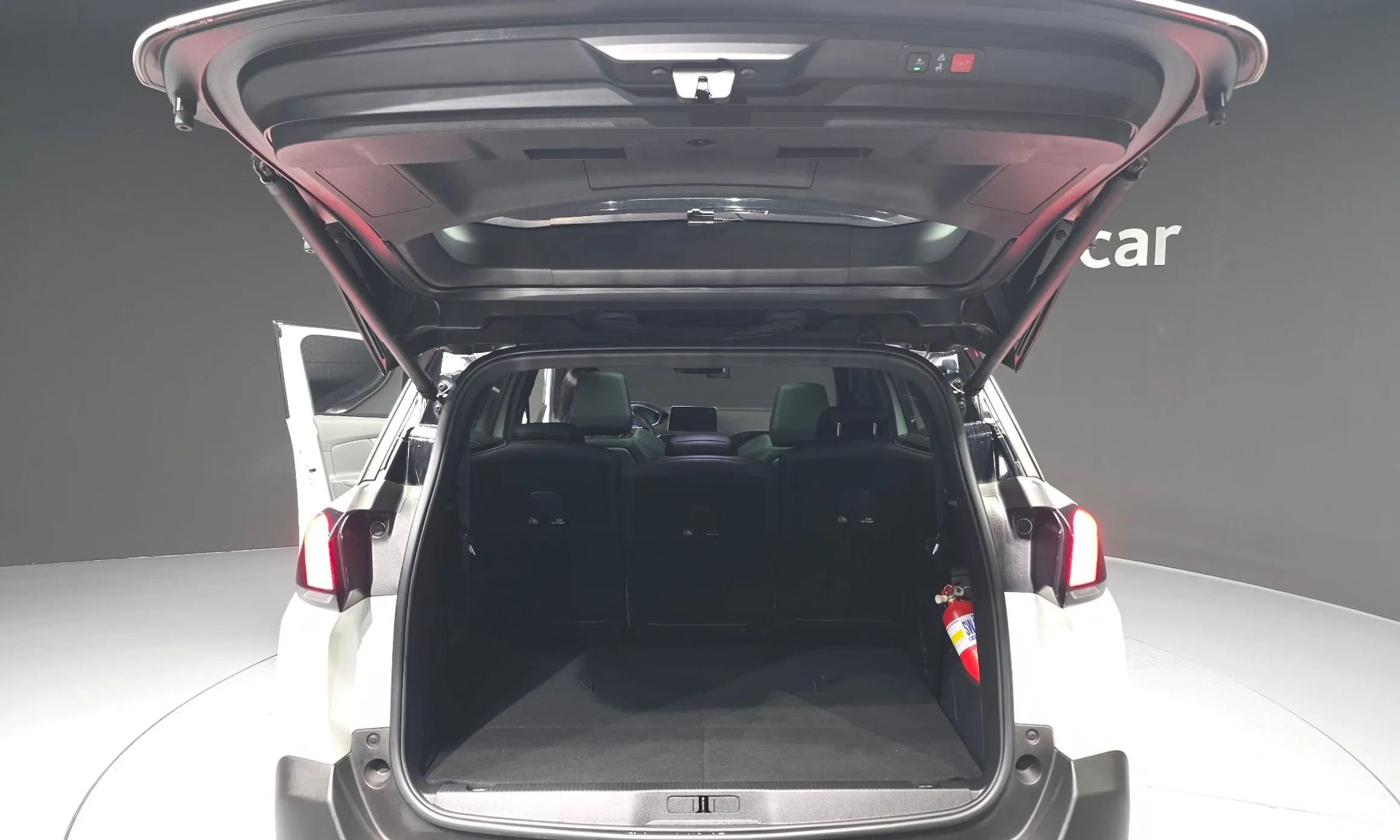 Peugeot 5008 2nd generation превью 20