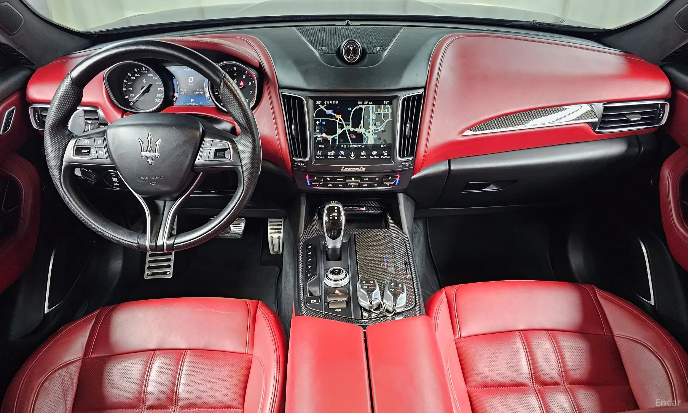 Maserati Levante превью 7