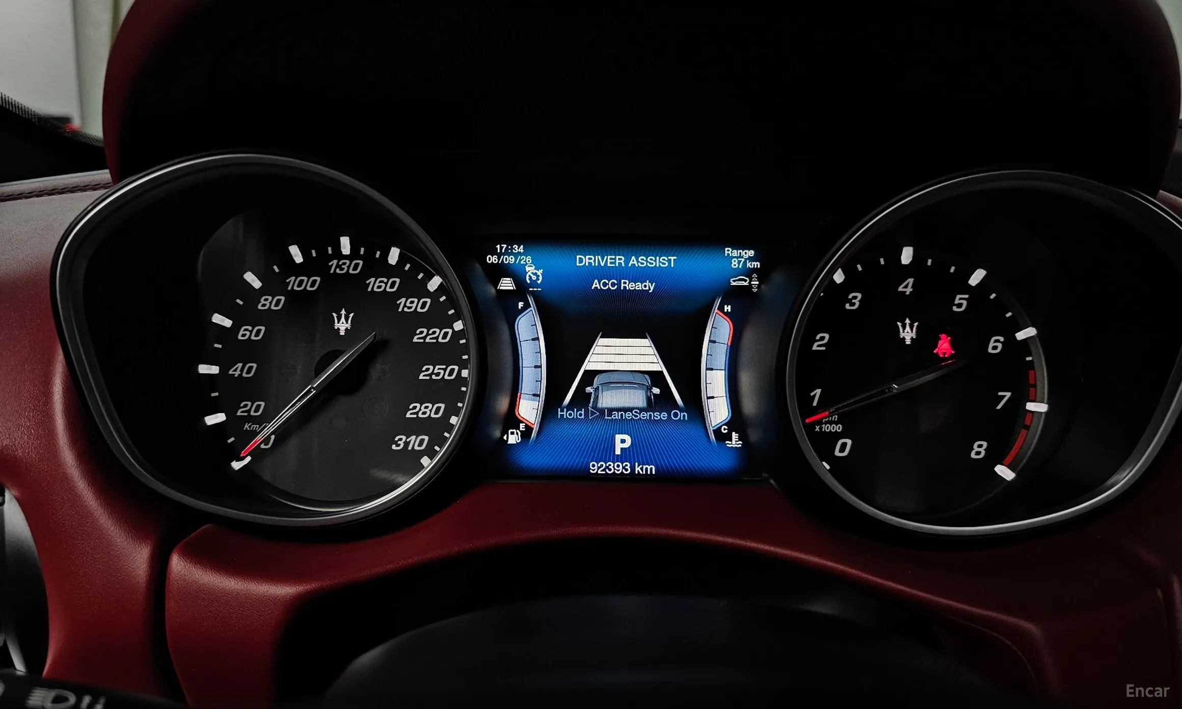 Maserati Levante превью 8