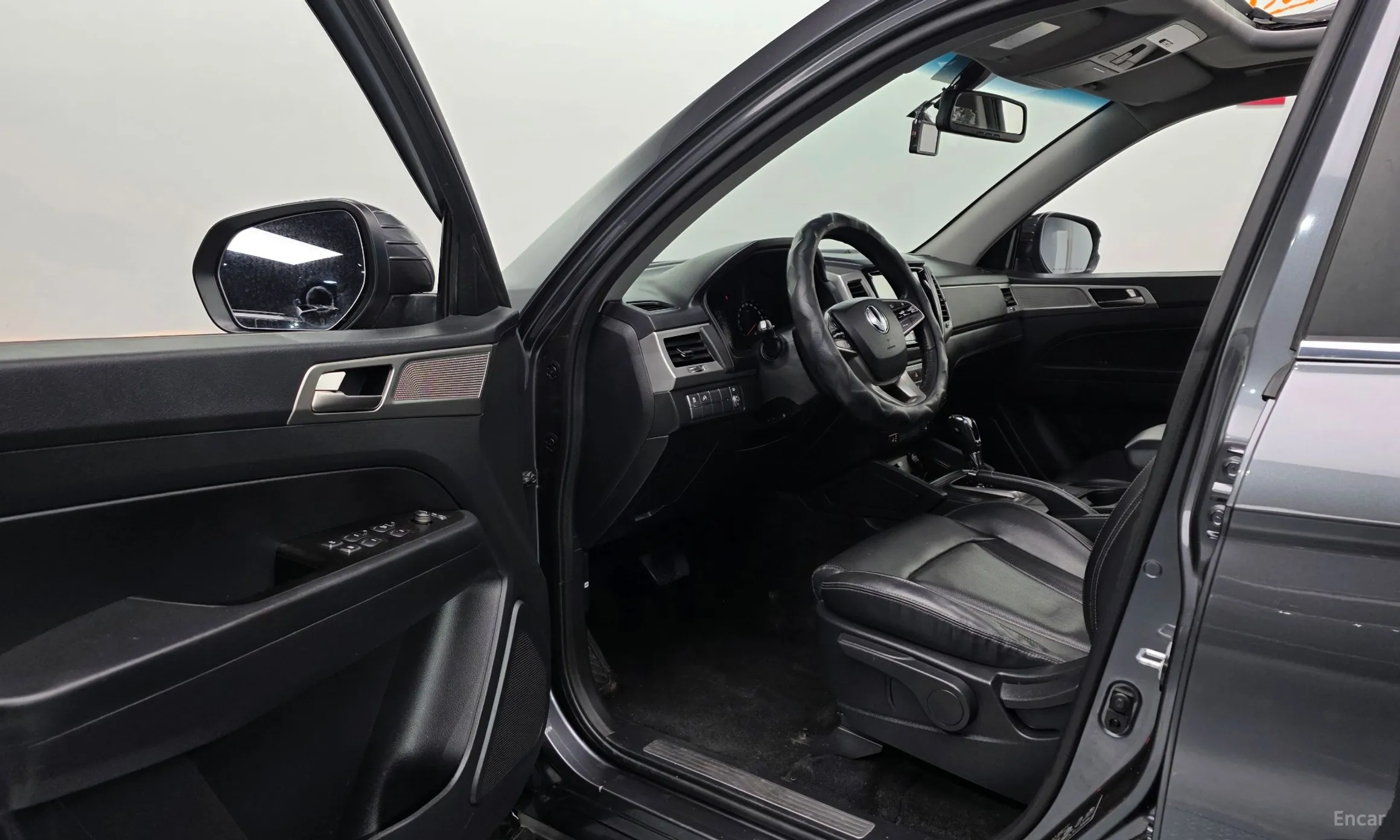 KG Mobility (SsangYong) Rexton Sports превью 10