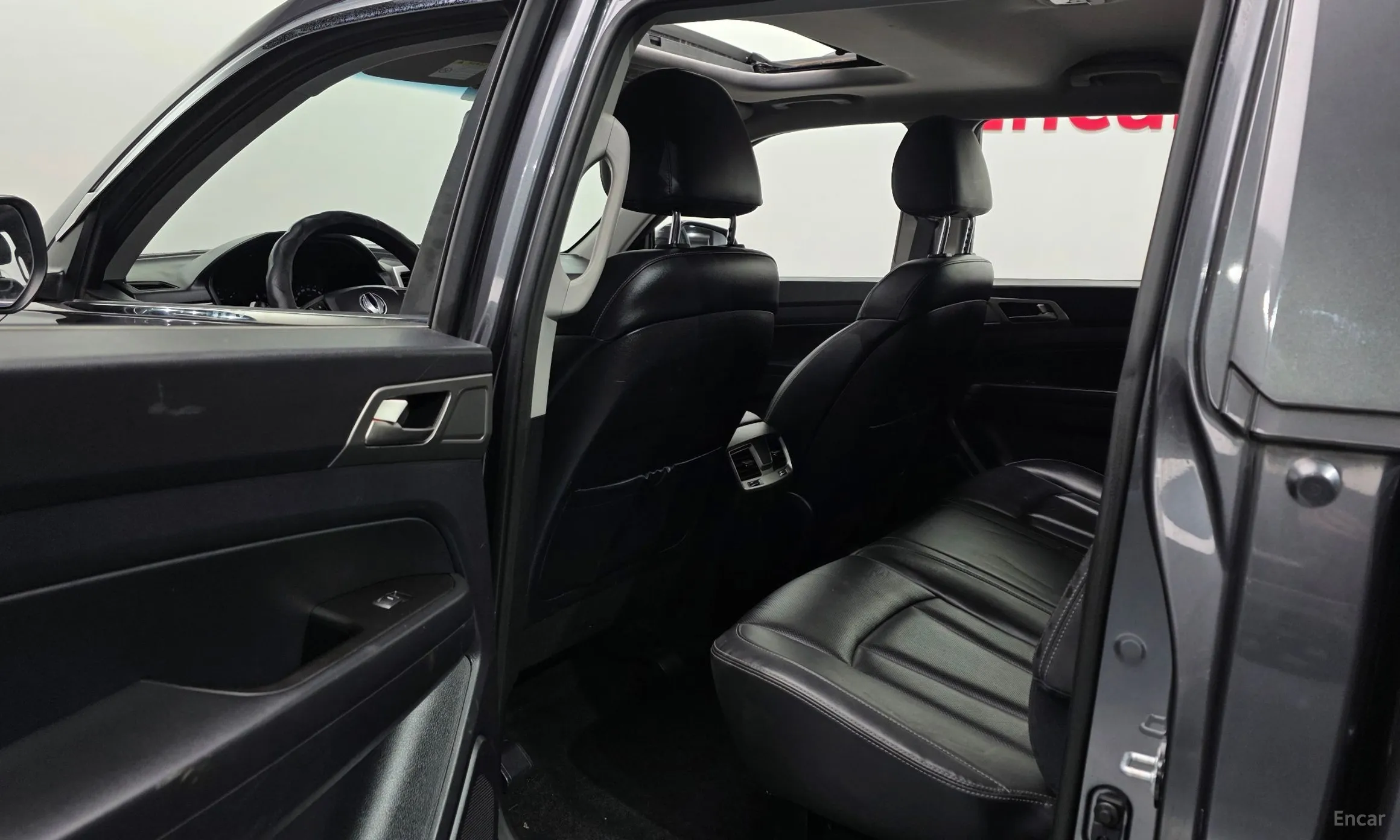 KG Mobility (SsangYong) Rexton Sports превью 11