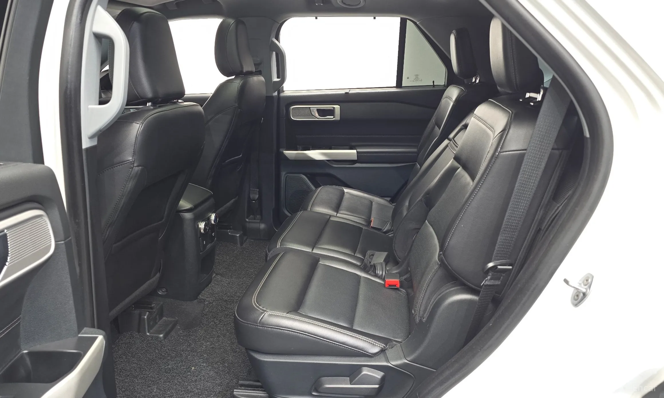 Ford Explorer 6th Generation превью 11